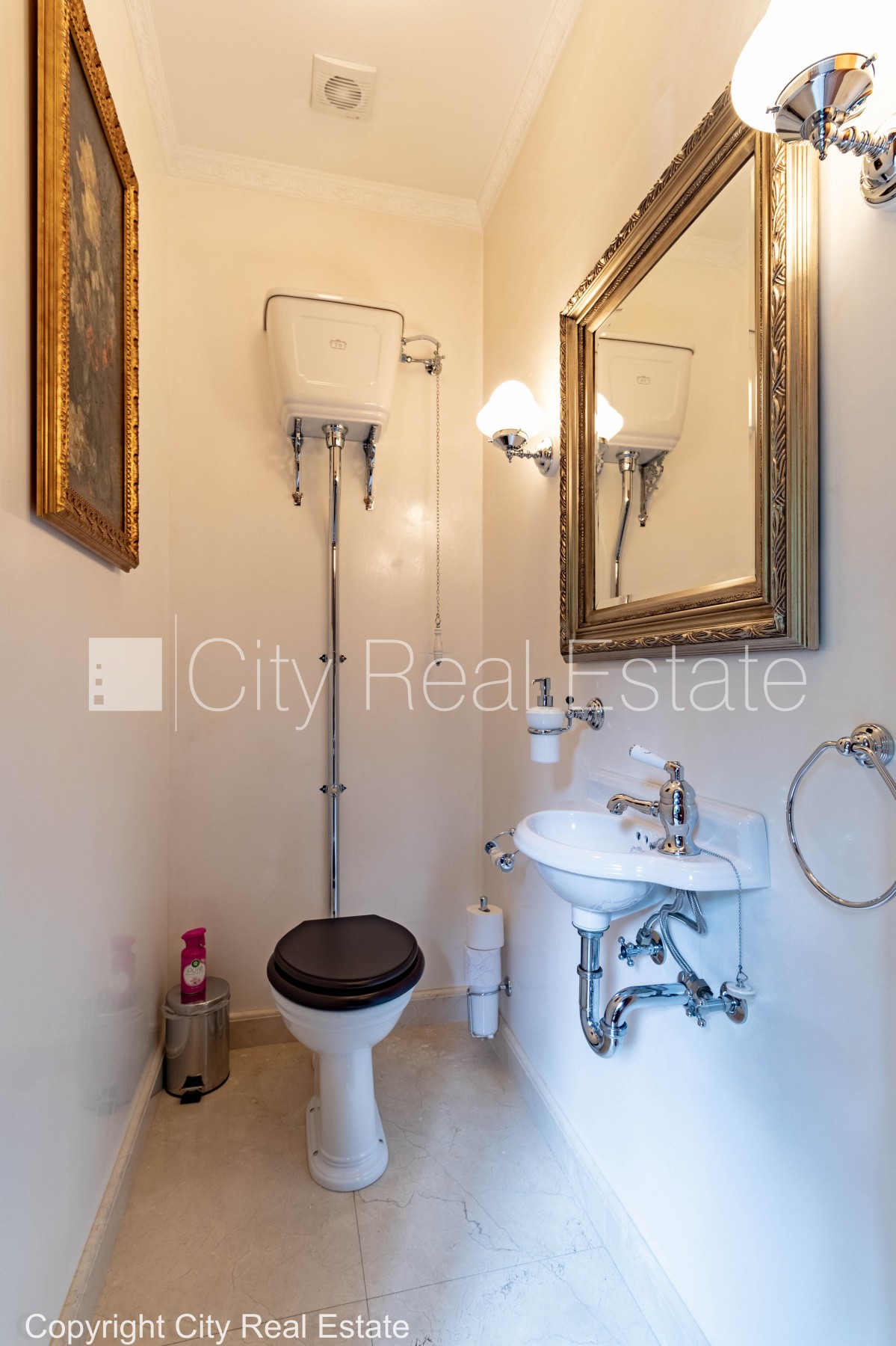 Sludinājumi. Jaunceltne, labiekārtota apzaļumota teritorija, slēgta teritorija, teritorijas iebrauktuves vārti Cena: 3000 EUR/mēn Foto #24