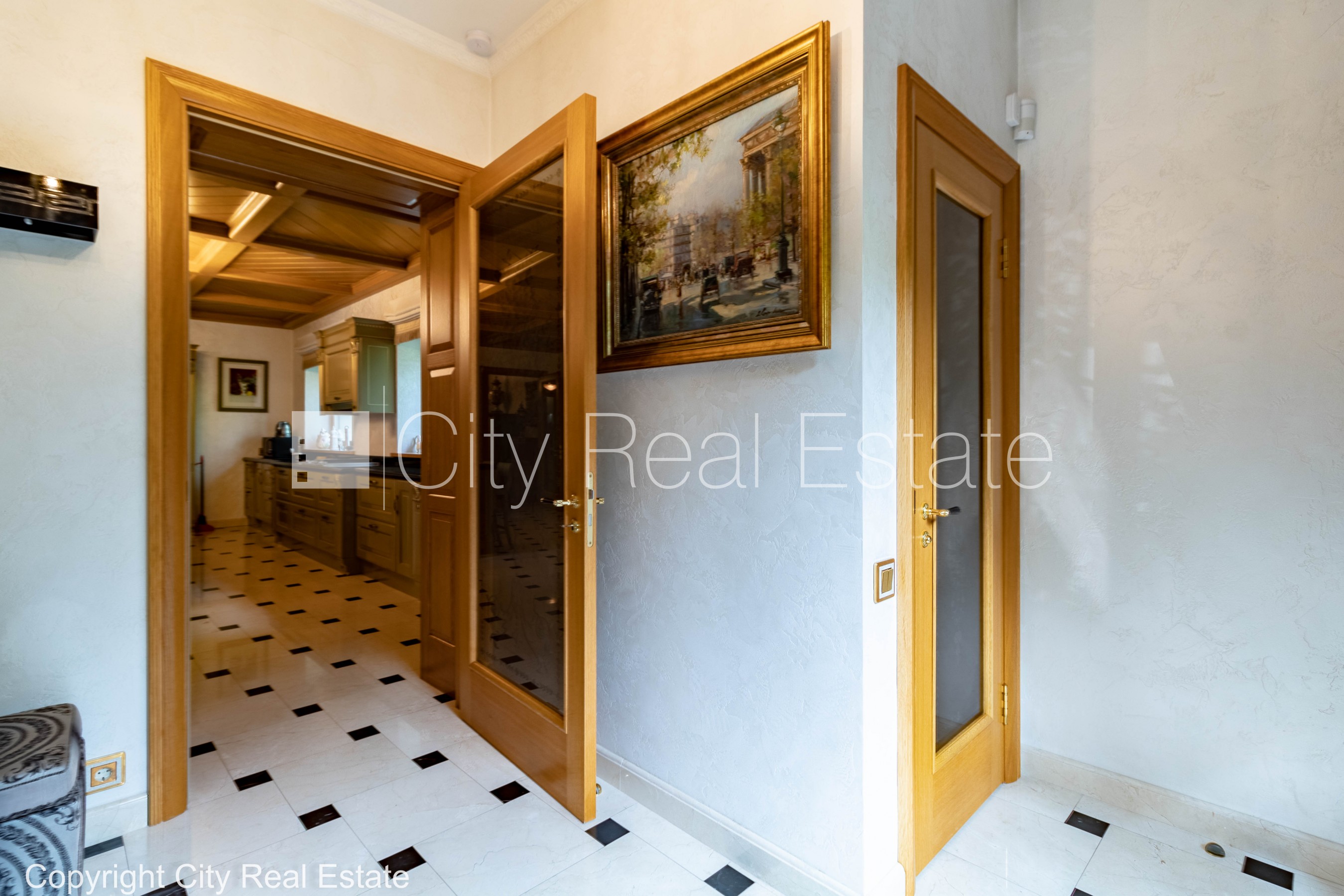 Sludinājumi. Jaunceltne, labiekārtota apzaļumota teritorija, slēgta teritorija, teritorijas iebrauktuves vārti Cena: 3000 EUR/mēn Foto #25