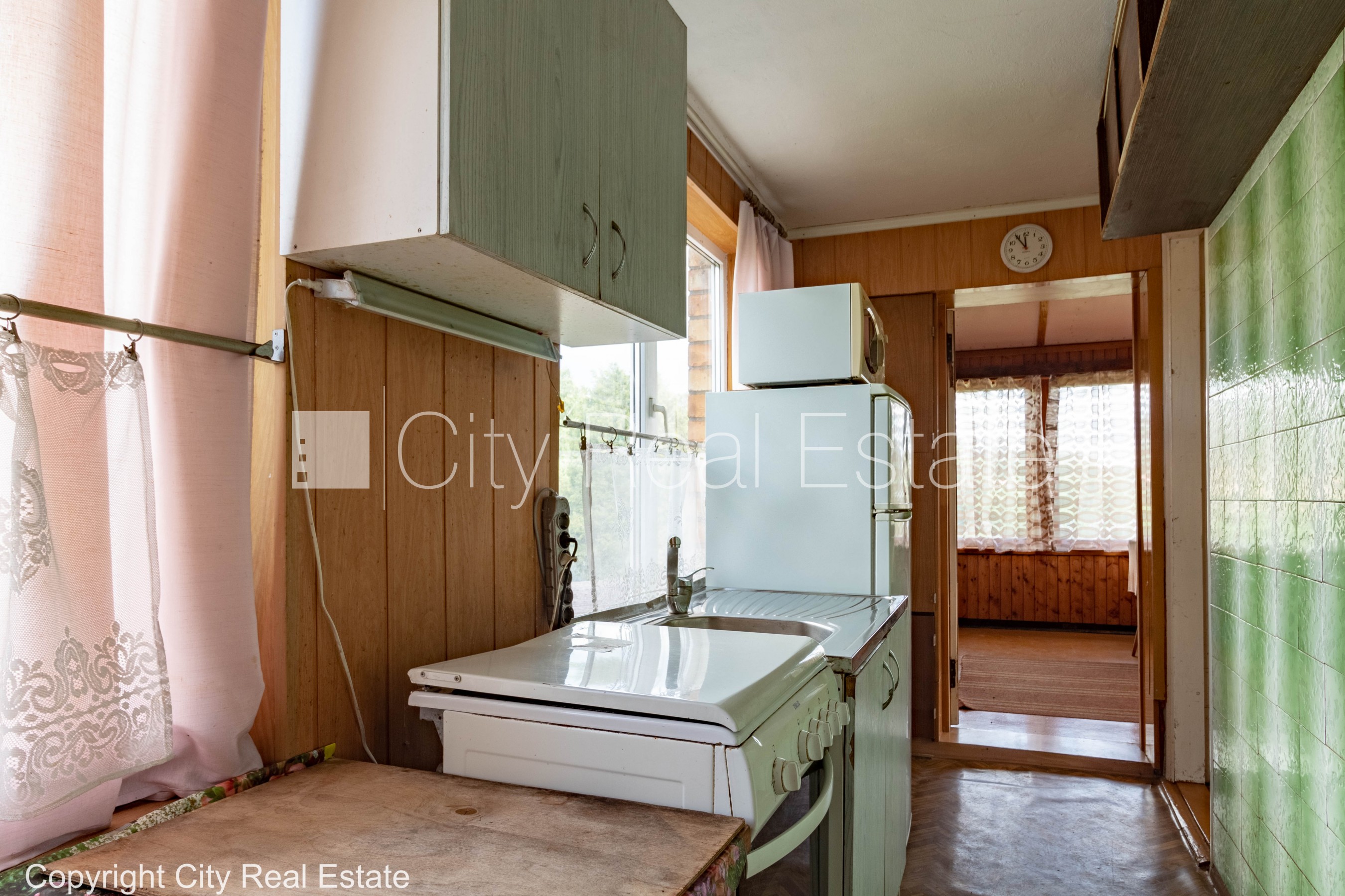 Sludinājumi. Vasarnīca, slēgta teritorija, vieta automašīnai, 2 gab. verandas, istabas izolētas 4 gab., virtuve Cena: 69900 EUR Foto #8