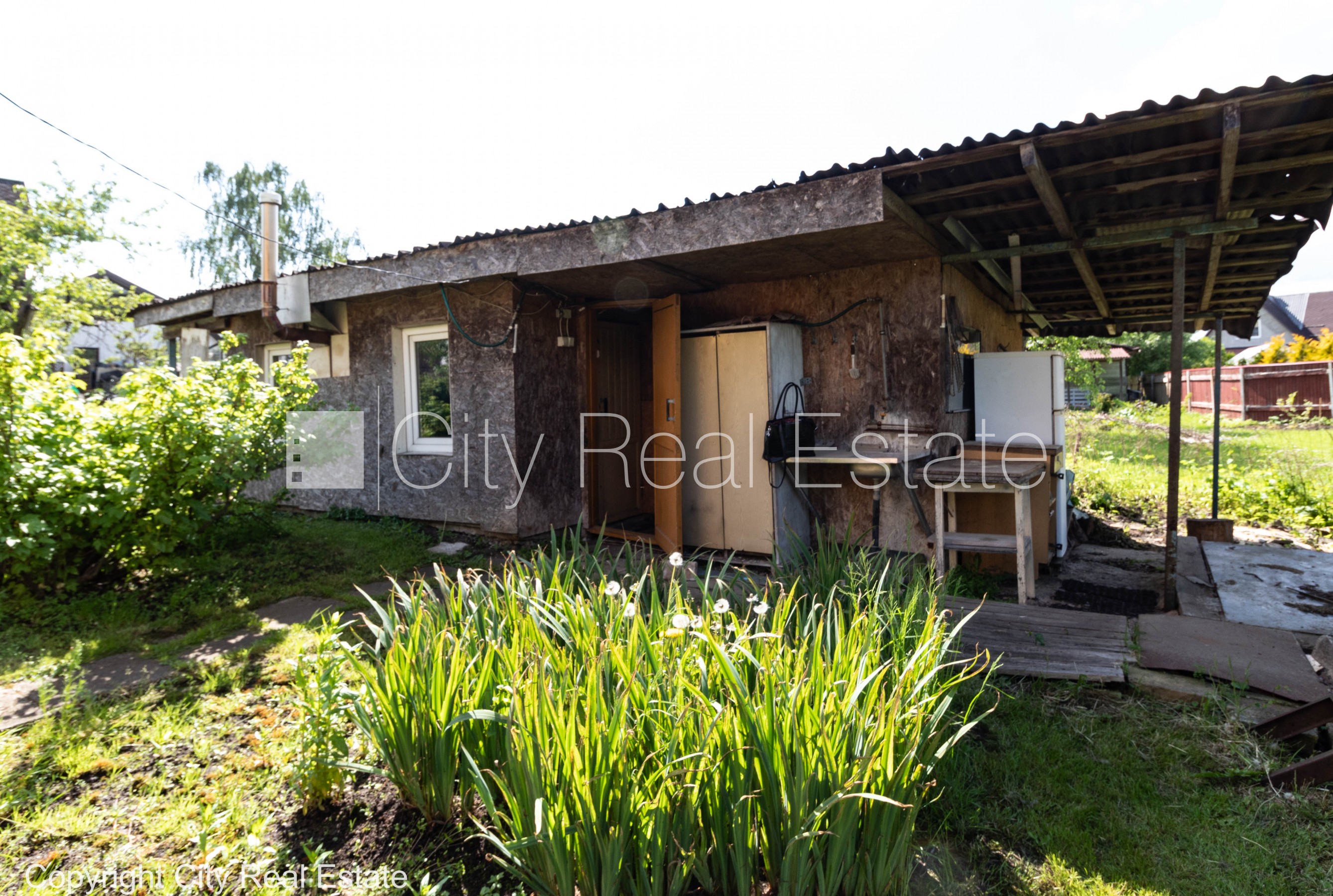 Sludinājumi. Vasarnīca, slēgta teritorija, vieta automašīnai, 2 gab. verandas, istabas izolētas 4 gab., virtuve Cena: 69900 EUR Foto #22