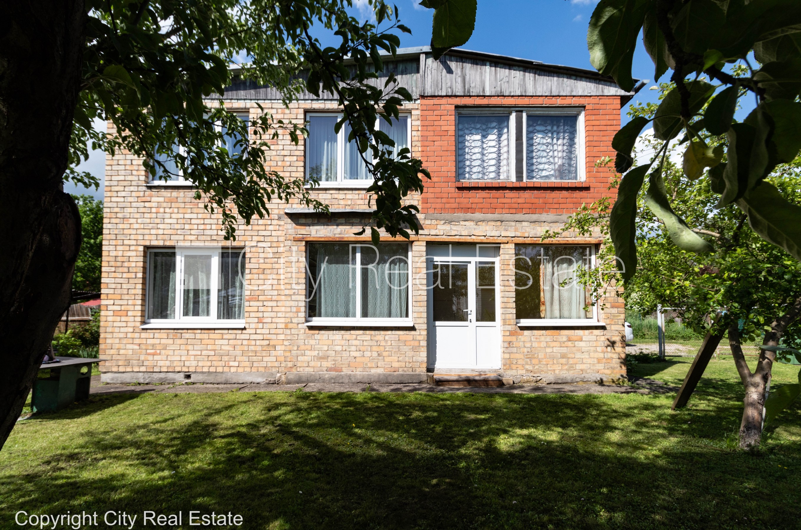 Sludinājumi. Vasarnīca, slēgta teritorija, vieta automašīnai, 2 gab. verandas, istabas izolētas 4 gab., virtuve Cena: 69900 EUR Foto #21