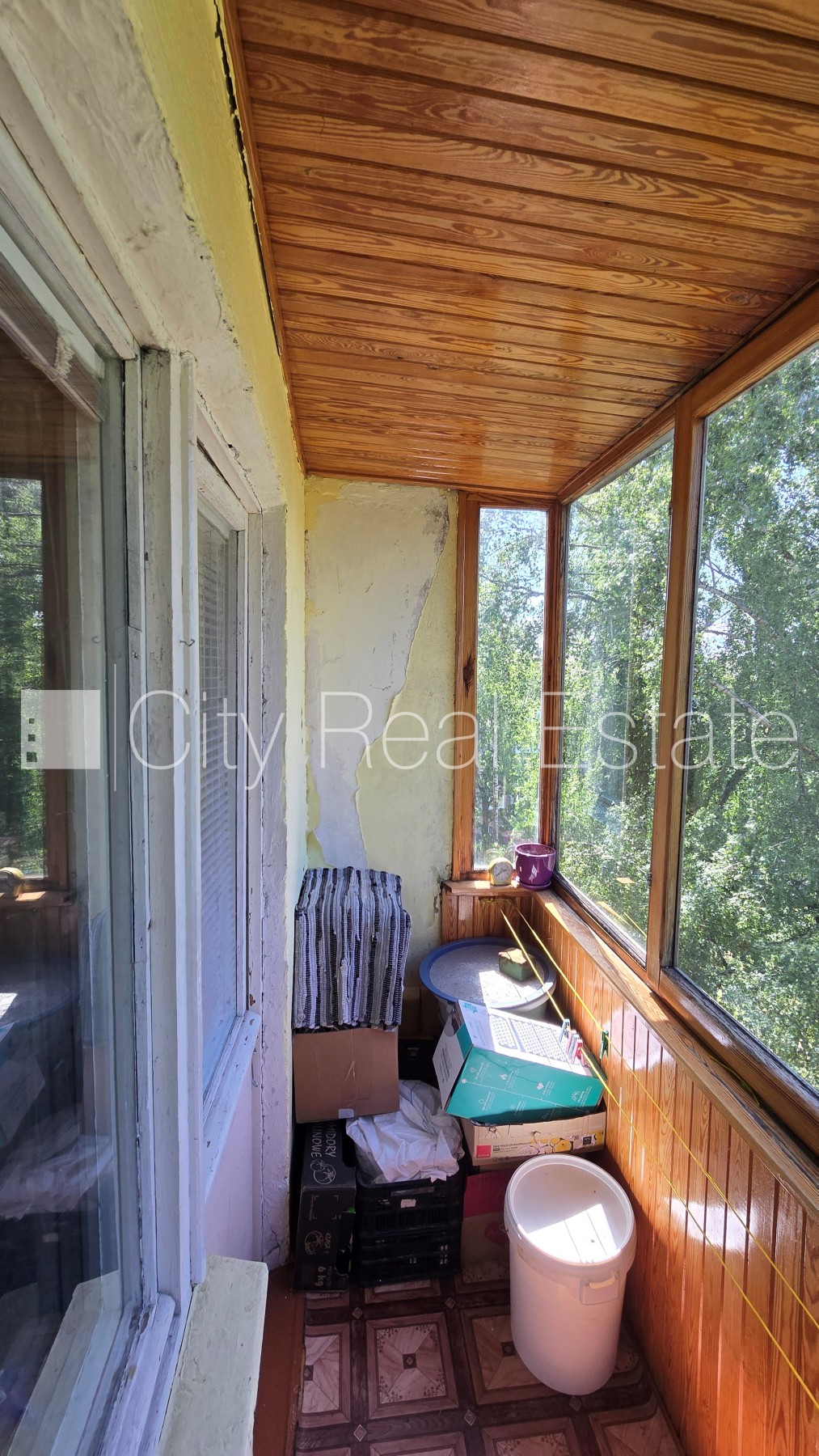 Sludinājumi. Kāpņu telpa pēc kosmētiskā remonta, lodžija, istabas izolētas 2 gab., centrālā apkure, sanitārais Cena: 46200 EUR Foto #6