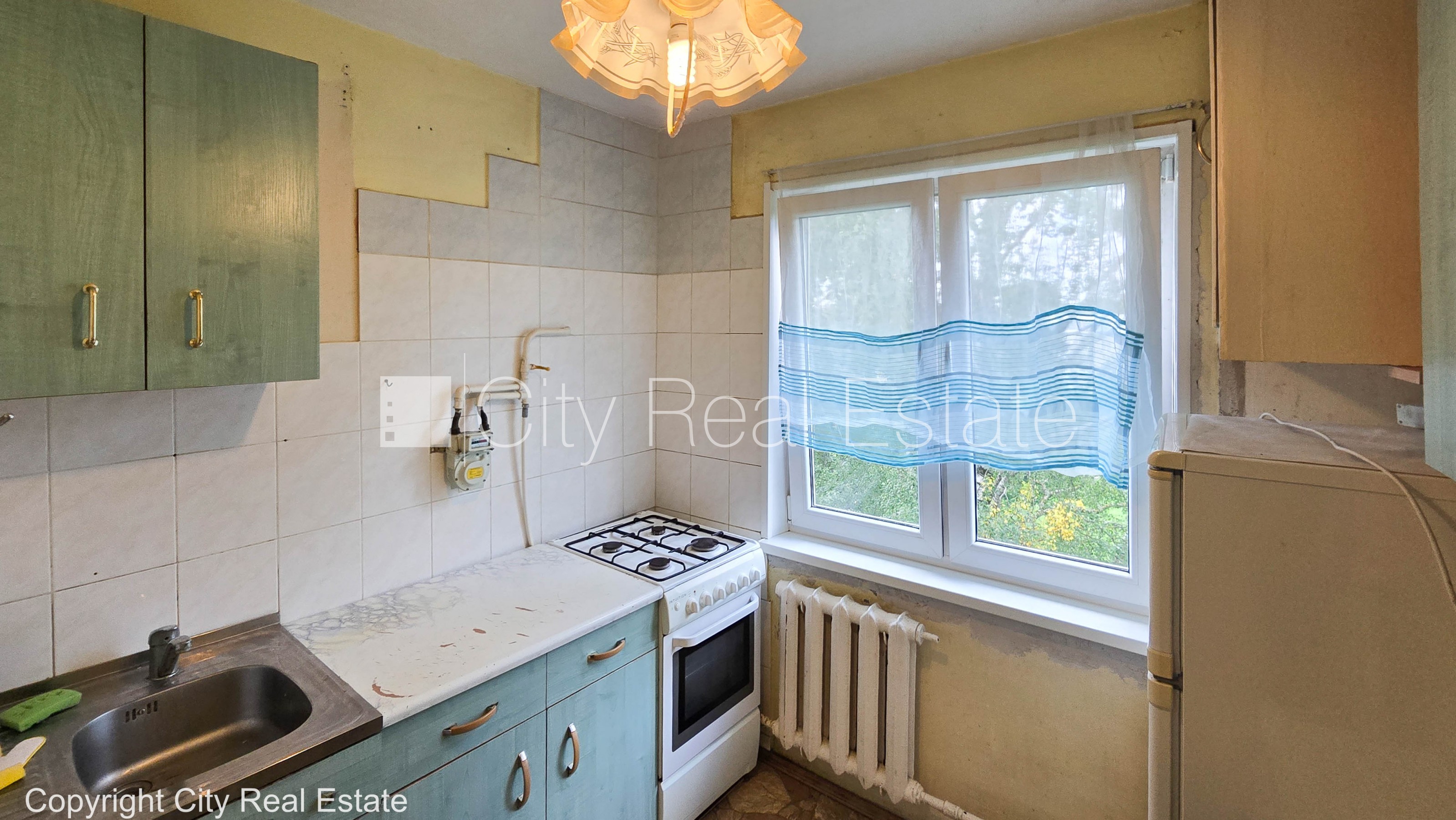 Sludinājumi. Kāpņu telpa pēc kosmētiskā remonta, lodžija, istabas izolētas 2 gab., centrālā apkure, sanitārais Cena: 46200 EUR Foto #4