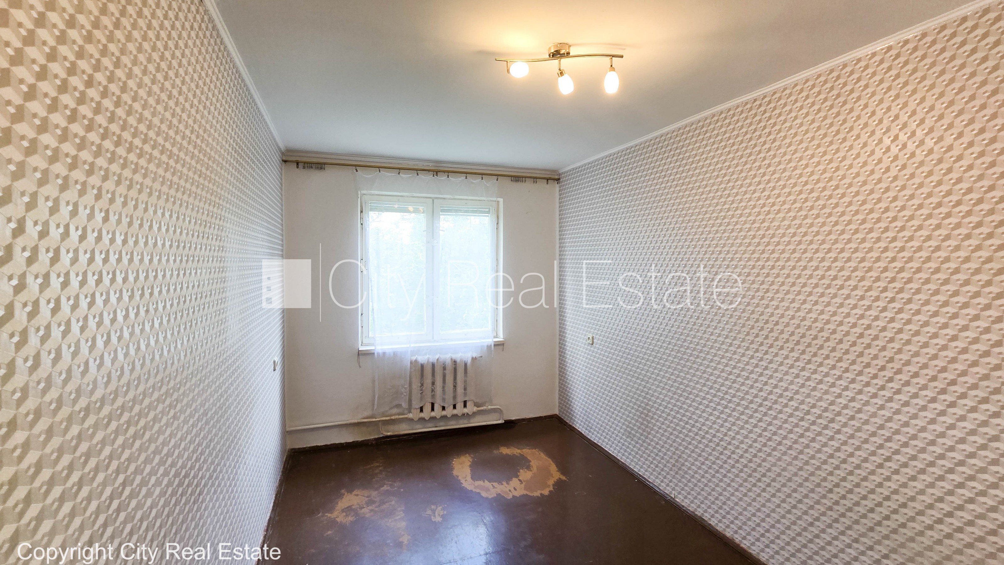 Sludinājumi. Kāpņu telpa pēc kosmētiskā remonta, lodžija, istabas izolētas 2 gab., centrālā apkure, sanitārais Cena: 46200 EUR Foto #14