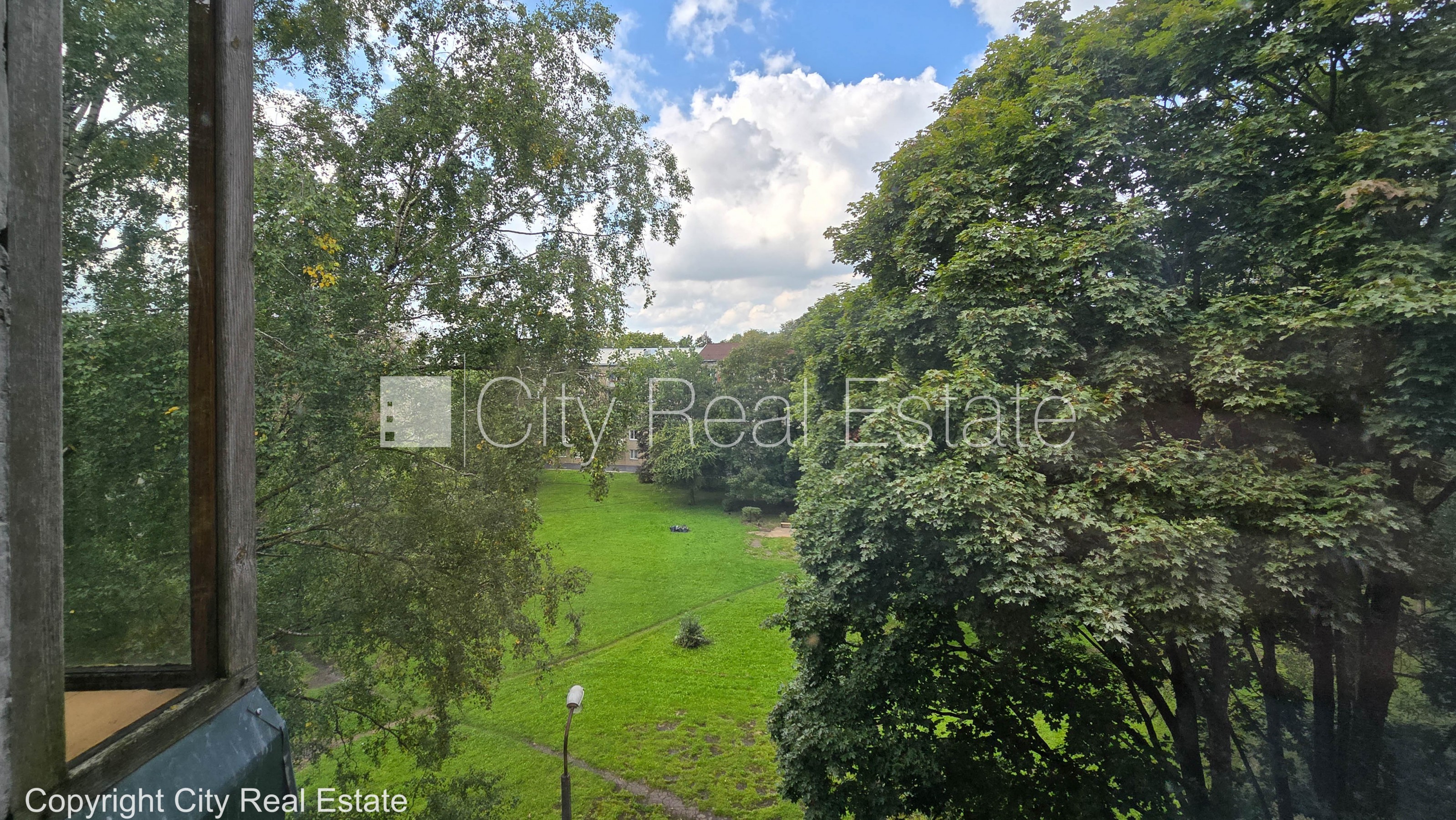 Sludinājumi. Kāpņu telpa pēc kosmētiskā remonta, lodžija, istabas izolētas 2 gab., centrālā apkure, sanitārais Cena: 46200 EUR Foto #9