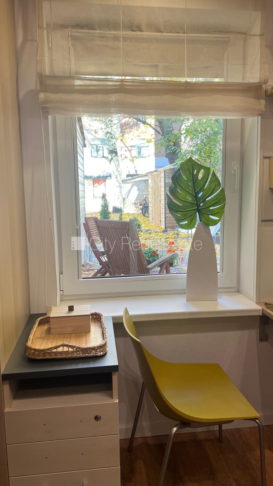 Sludinājumi. Fasādes māja, renovēta māja, labiekārtots apzaļumots pagalms, ieeja no ielas, studio tipa, virtuve Cena: 400 EUR/mēn Foto #11