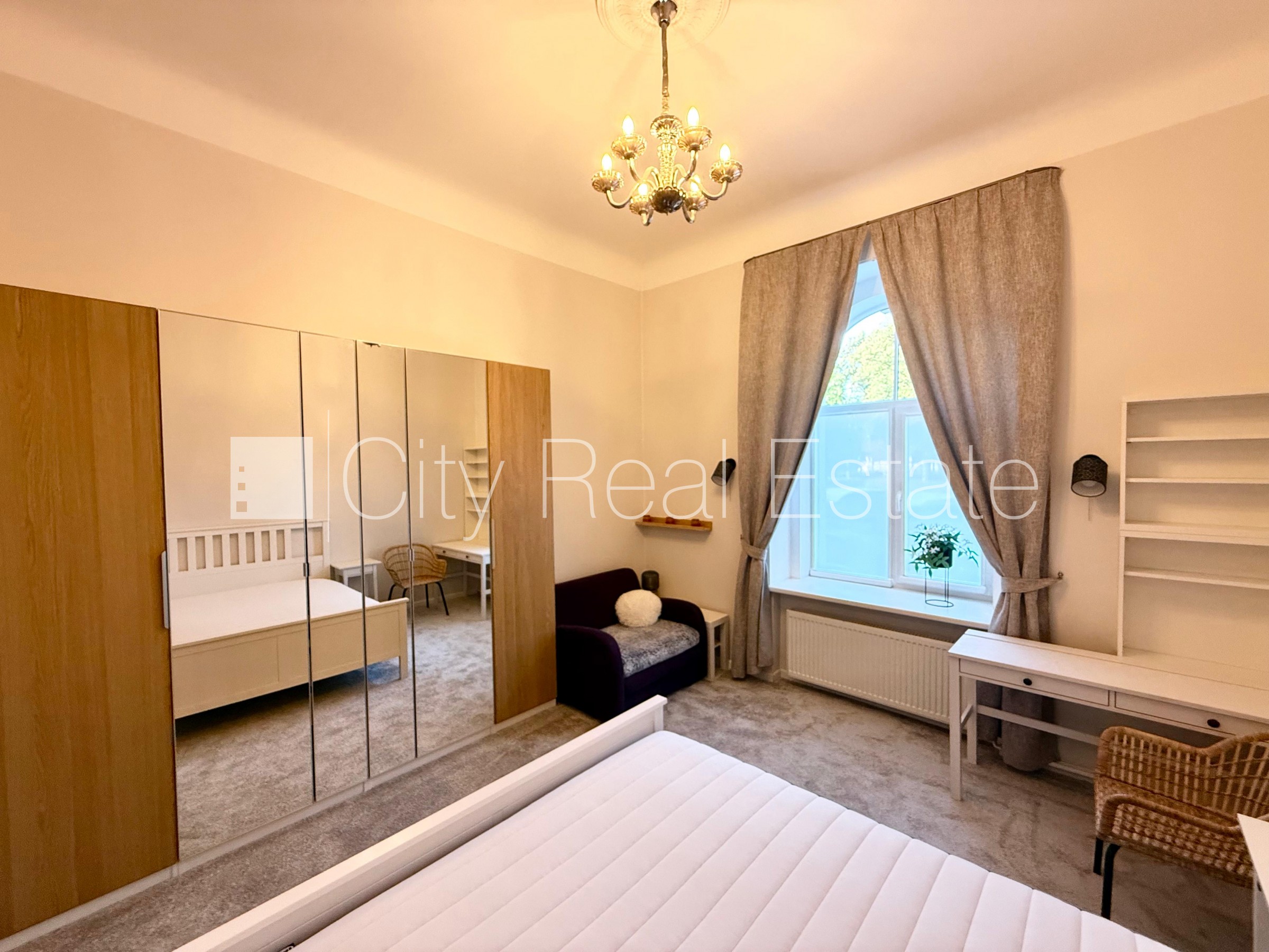 Sludinājumi. Pagalma māja, renovēta māja, labiekārtota apzaļumota teritorija, slēgts pagalms, teritorijas Cena: 750 EUR/mēn Foto #10