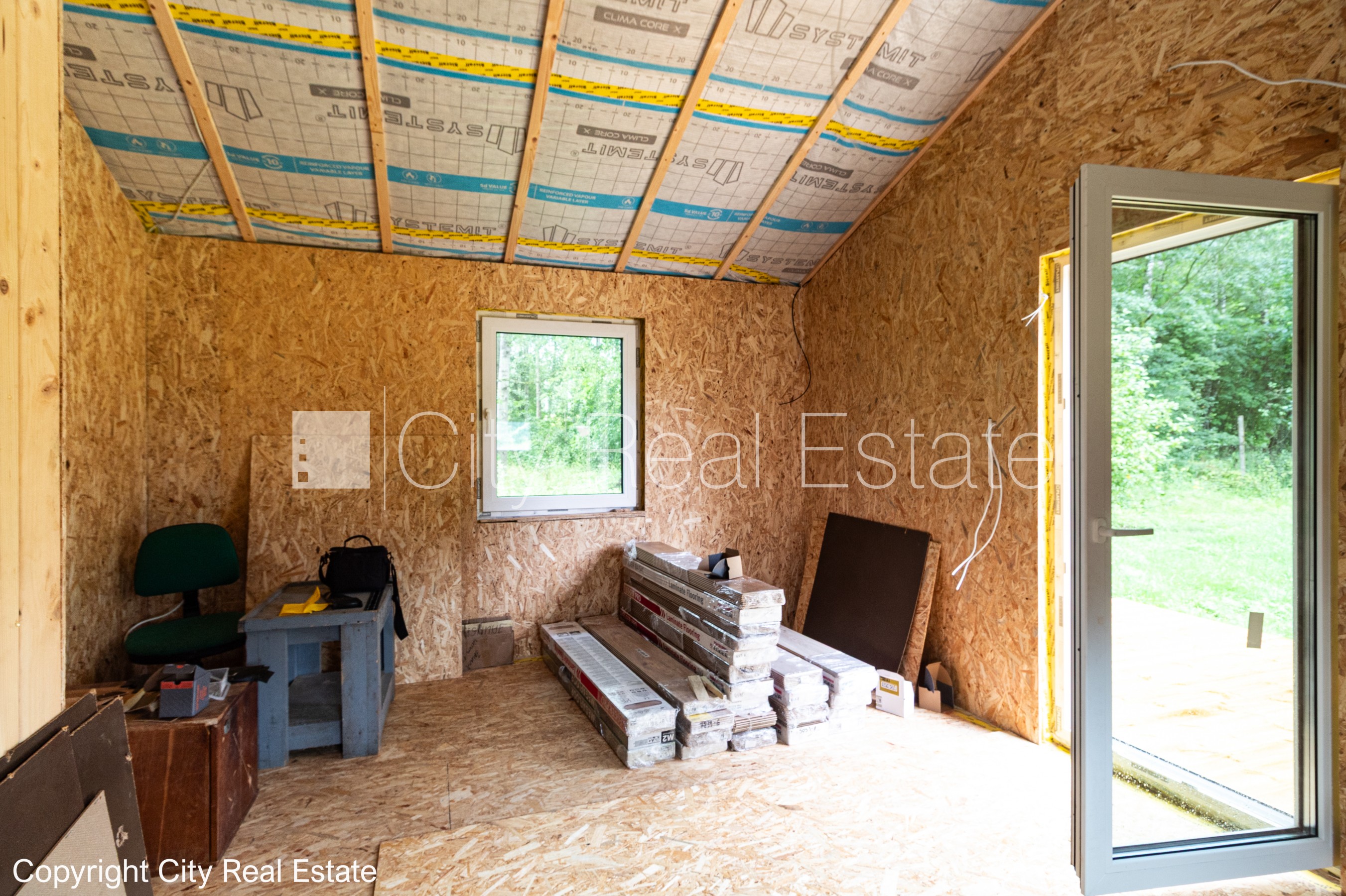 Sludinājumi. Privātmāja, koka māja, energo efektīva māja, vieta vairākām automašīnām, terase 40 m2, guļamistabu Cena: 125000 EUR Foto #3