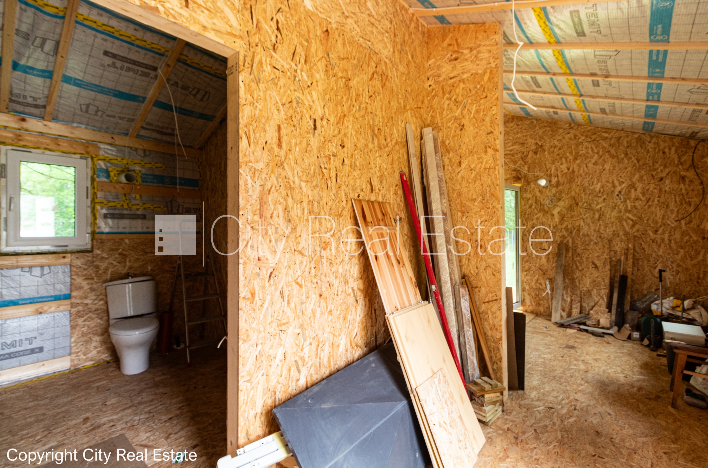 Sludinājumi. Privātmāja, koka māja, energo efektīva māja, vieta vairākām automašīnām, terase 40 m2, guļamistabu Cena: 125000 EUR Foto #14