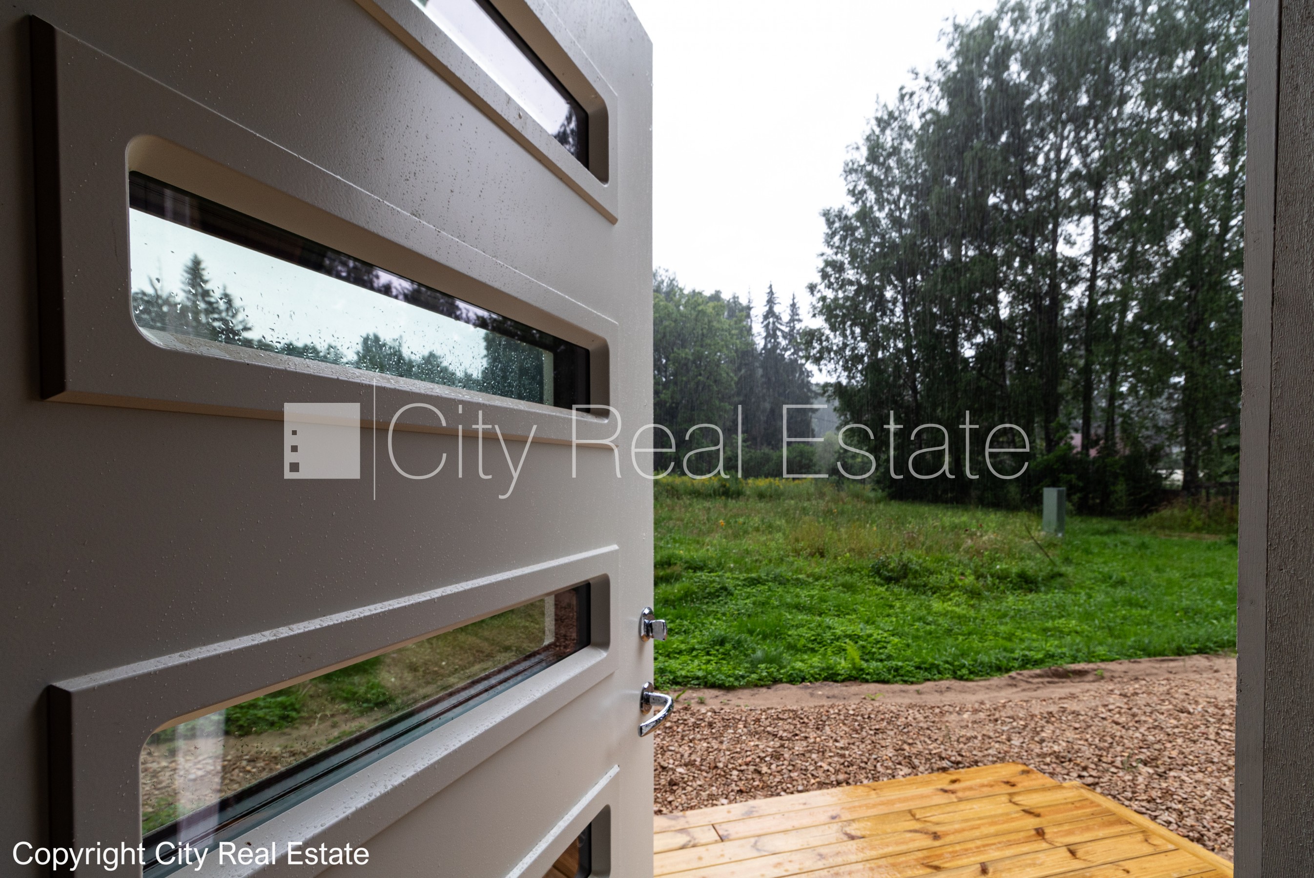 Sludinājumi. Privātmāja, koka māja, energo efektīva māja, vieta vairākām automašīnām, terase 40 m2, guļamistabu Cena: 125000 EUR Foto #17