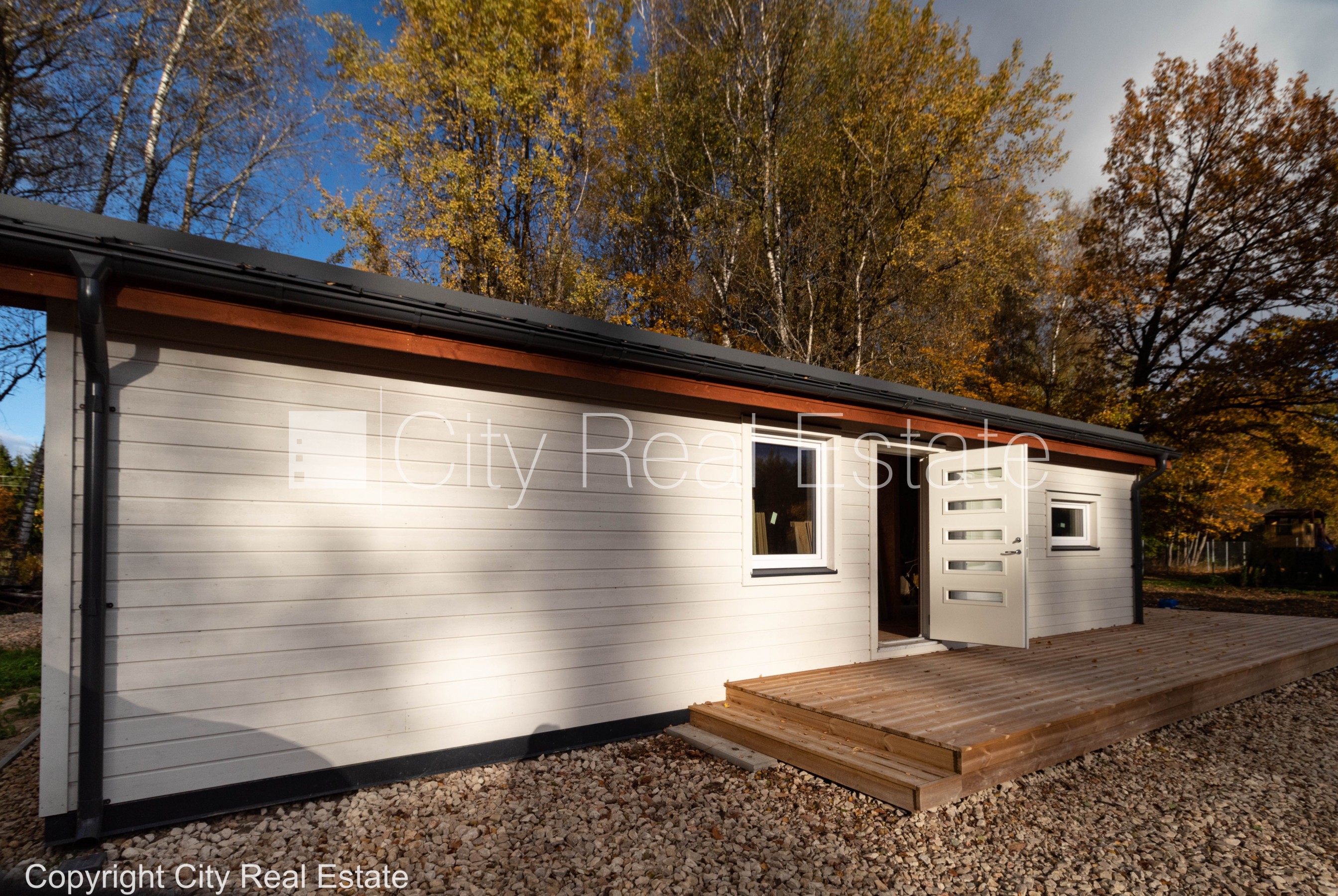 Sludinājumi. Privātmāja, koka māja, energo efektīva māja, vieta vairākām automašīnām, terase 40 m2, guļamistabu Cena: 125000 EUR Foto #5