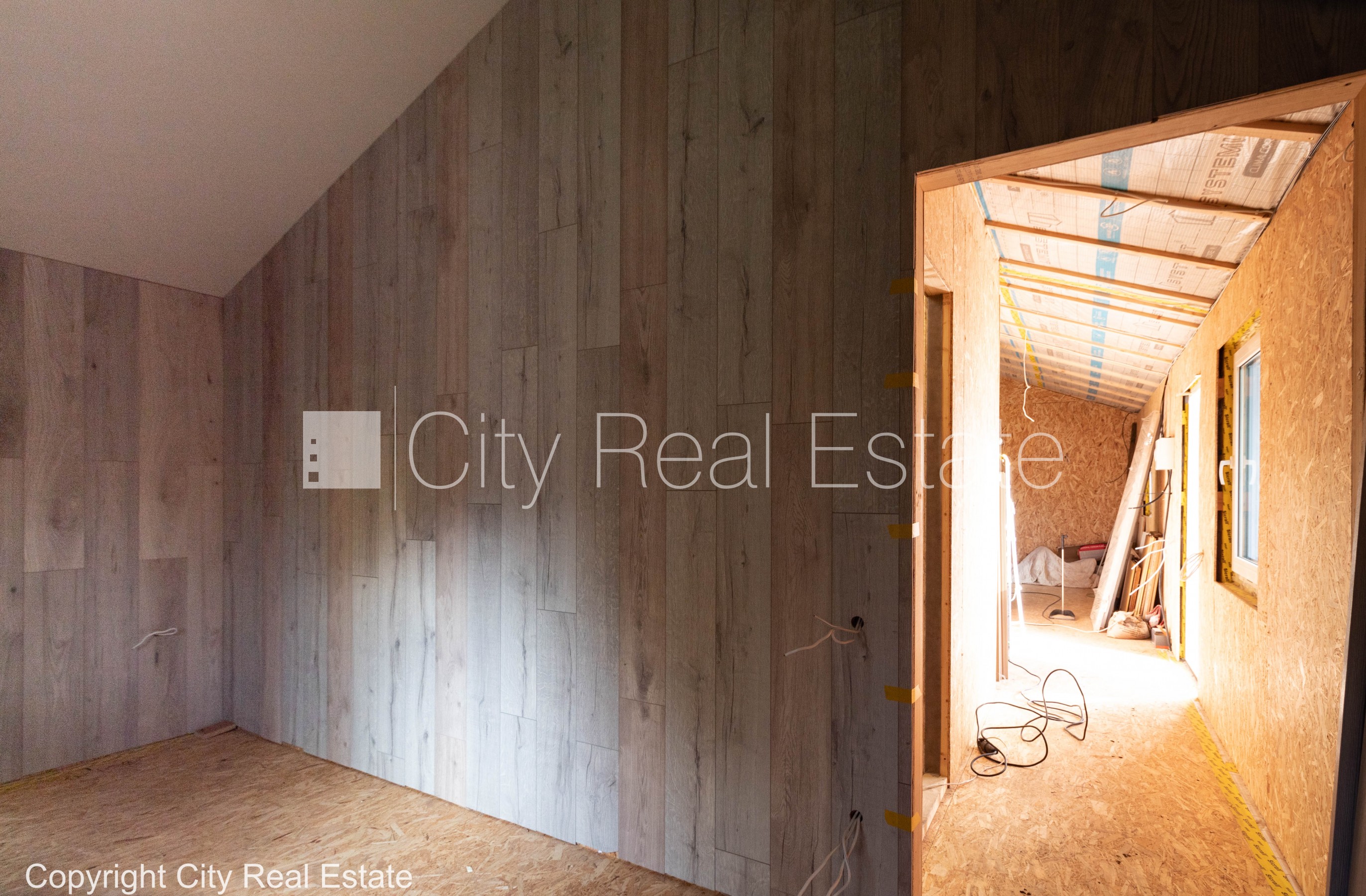 Sludinājumi. Privātmāja, koka māja, energo efektīva māja, vieta vairākām automašīnām, terase 40 m2, guļamistabu Cena: 125000 EUR Foto #11