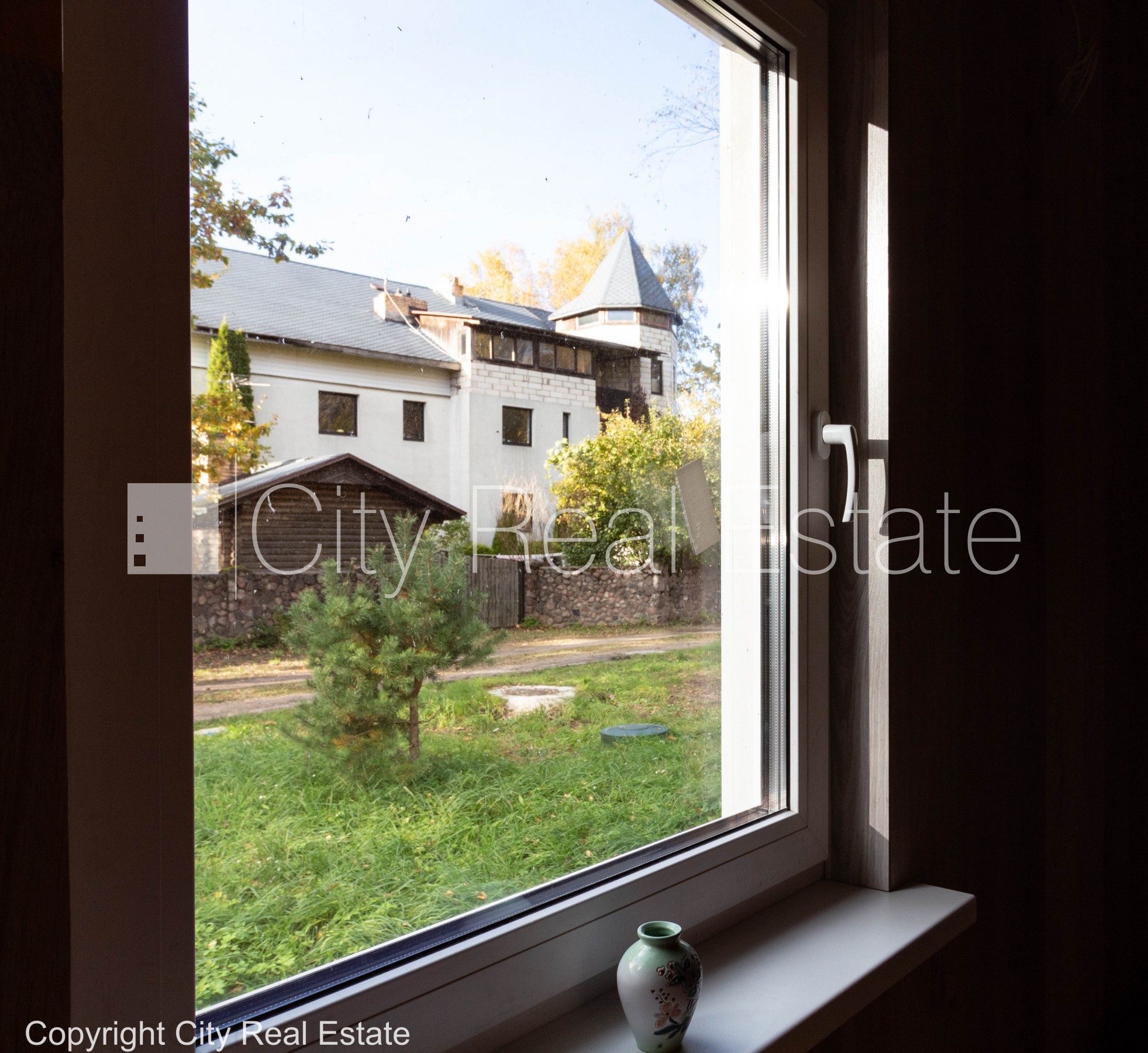 Sludinājumi. Privātmāja, koka māja, energo efektīva māja, vieta vairākām automašīnām, terase 40 m2, guļamistabu Cena: 125000 EUR Foto #7