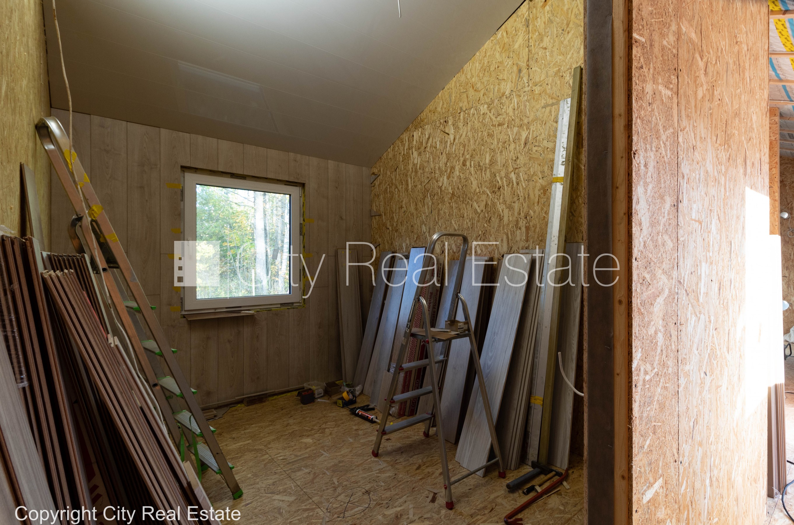 Sludinājumi. Privātmāja, koka māja, energo efektīva māja, vieta vairākām automašīnām, terase 40 m2, guļamistabu Cena: 125000 EUR Foto #12