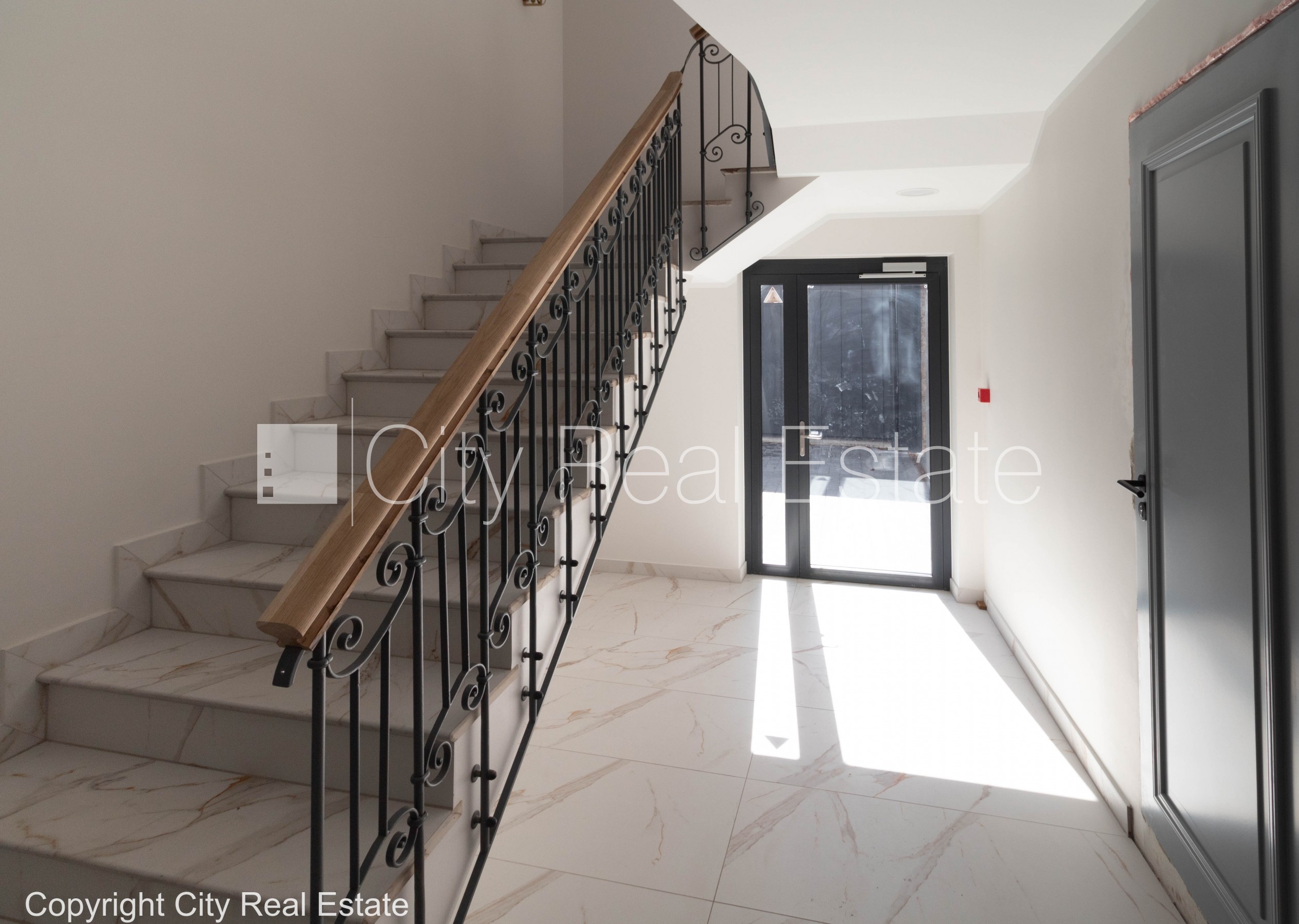 Sludinājumi. Jaunceltne, pagalma māja, labiekārtots apzaļumots pagalms, iespēja nomāt autostāvvietu, pagalmā Cena: 830 EUR/mēn Foto #17