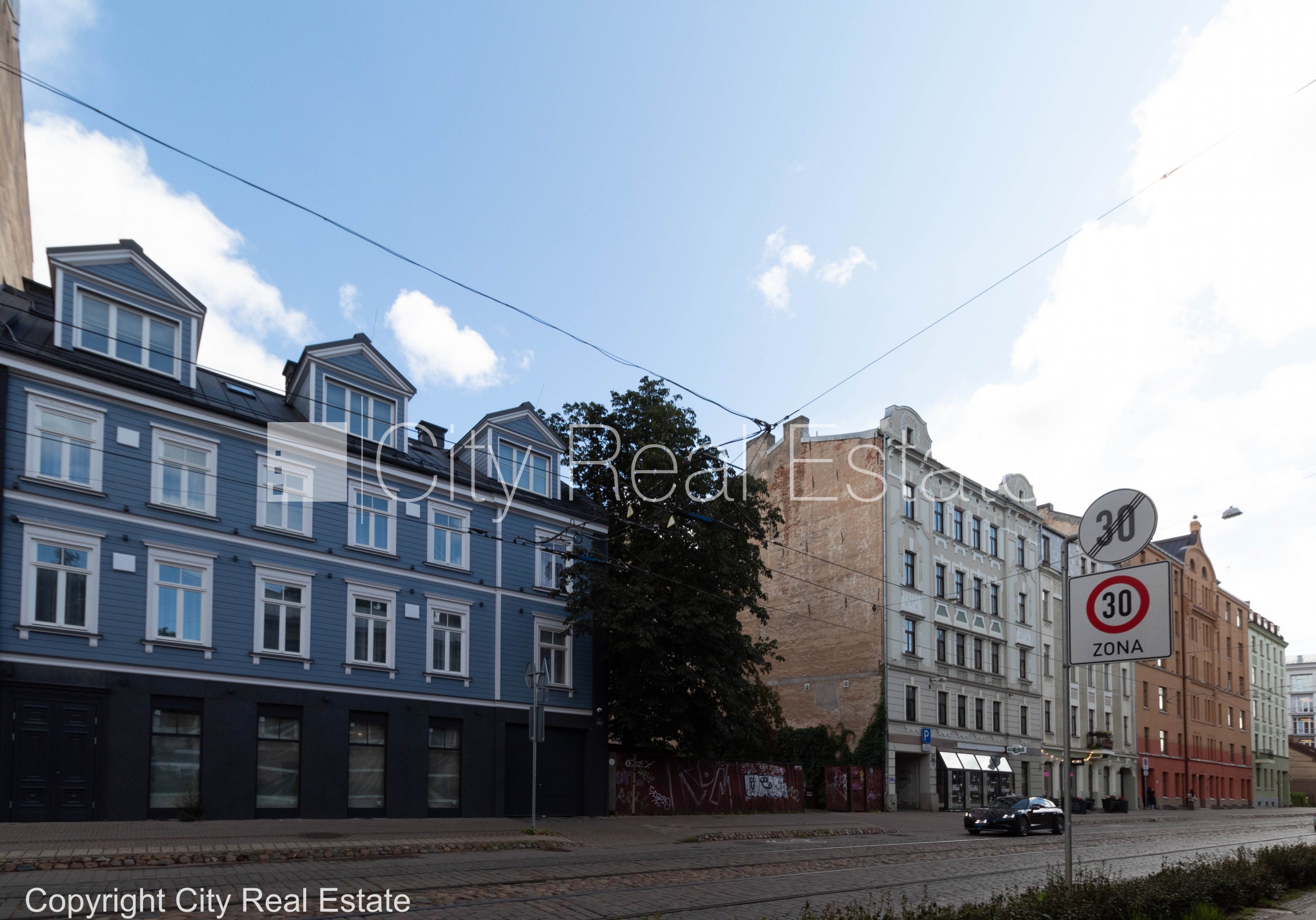 Sludinājumi. Jaunceltne, pagalma māja, labiekārtots apzaļumots pagalms, iespēja nomāt autostāvvietu, pagalmā Cena: 830 EUR/mēn Foto #22