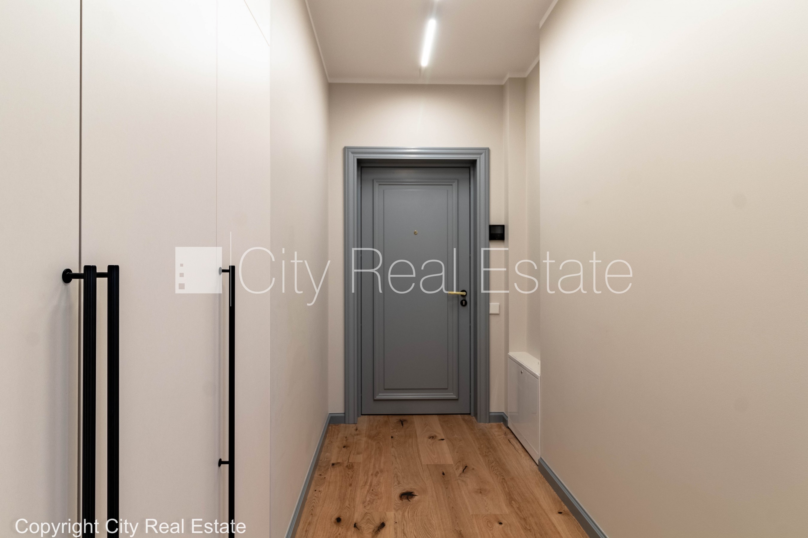 Sludinājumi. Jaunceltne, pagalma māja, labiekārtots apzaļumots pagalms, iespēja nomāt autostāvvietu, pagalmā Cena: 750 EUR/mēn Foto #16