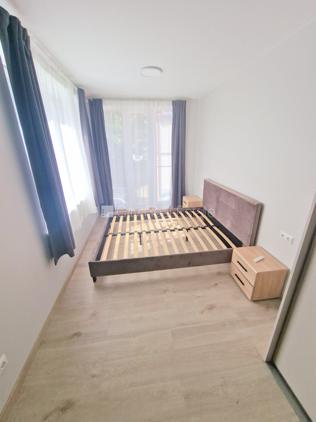 Sludinājumi. Fasādes māja, renovēta māja, labiekārtota apzaļumota teritorija, slēgts pagalms, vieta automašīnai, Cena: 620 EUR/mēn Foto #14