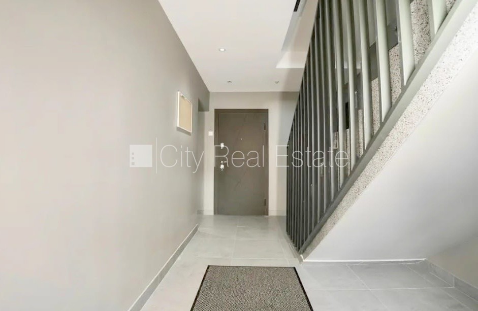 Sludinājumi. Fasādes māja, renovēta māja, slēgts pagalms, iežogota teritorija, vieta automašīnai, ieeja no Cena: 740 EUR/mēn Foto #16