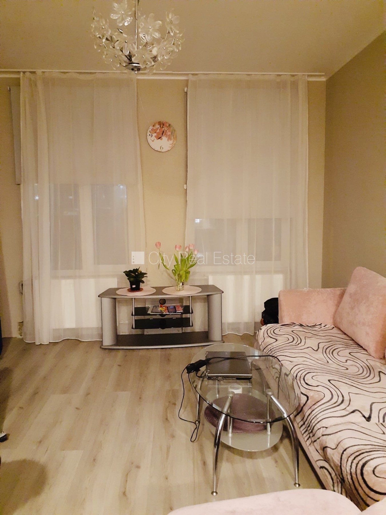 Sludinājumi. Fasādes māja, fasāde ar koka apdari, vieta automašīnai, ieeja no pagalma, logi vērsti mājas abās Cena: 75000 EUR Foto #21