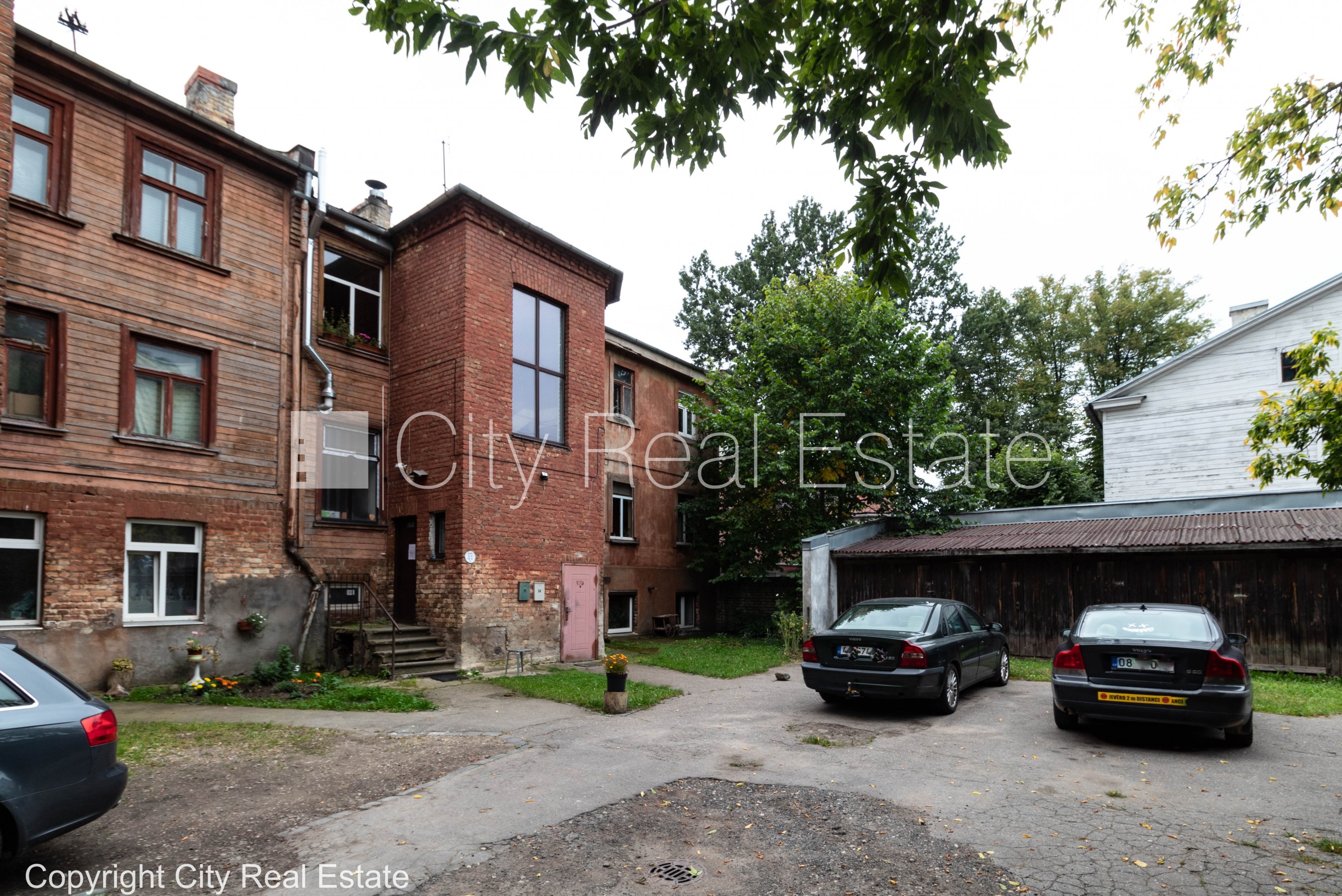 Sludinājumi. Fasādes māja, fasāde ar koka apdari, vieta automašīnai, ieeja no pagalma, logi vērsti mājas abās Cena: 75000 EUR Foto #19