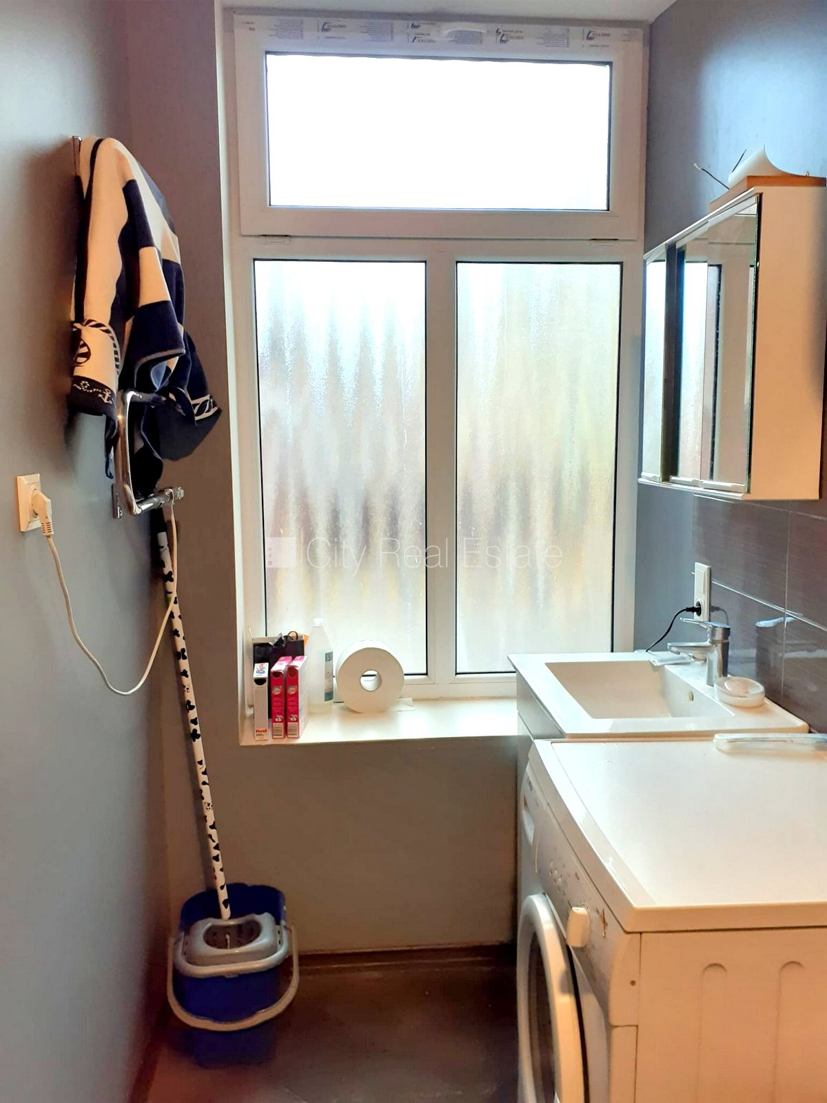 Sludinājumi. Fasādes māja, fasāde ar koka apdari, vieta automašīnai, ieeja no pagalma, logi vērsti mājas abās Cena: 75000 EUR Foto #12