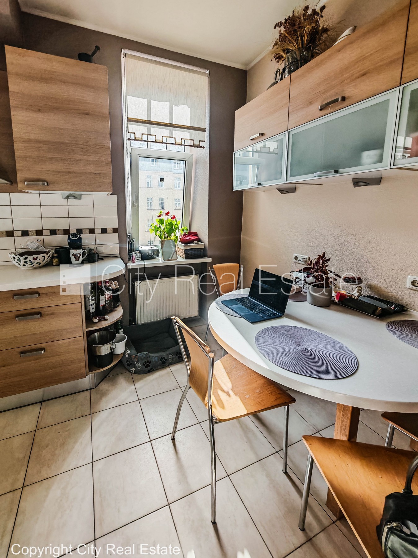 Sludinājumi. Fasādes māja, restaurēta māja, labiekārtots apzaļumots pagalms, slēgts pagalms, maksas stāvvieta, Cena: 1500 EUR/mēn Foto #5