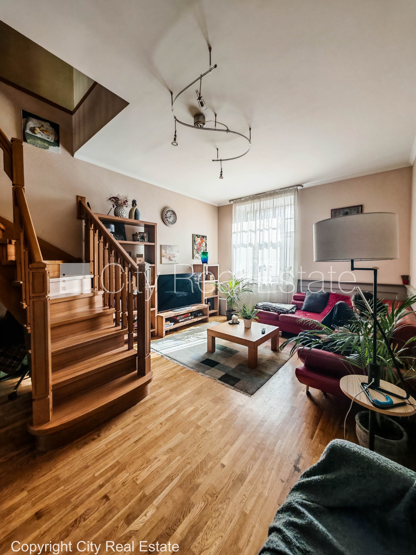 Sludinājumi. Fasādes māja, restaurēta māja, labiekārtots apzaļumots pagalms, slēgts pagalms, maksas stāvvieta, Cena: 1500 EUR/mēn Foto #8