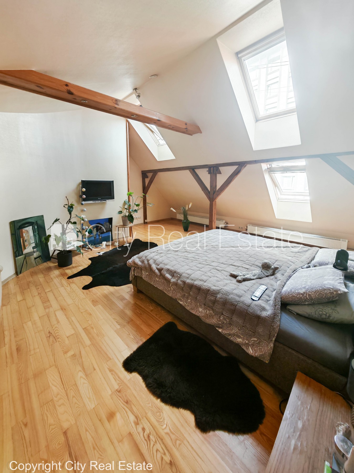 Sludinājumi. Fasādes māja, restaurēta māja, labiekārtots apzaļumots pagalms, slēgts pagalms, maksas stāvvieta, Cena: 1500 EUR/mēn Foto #14