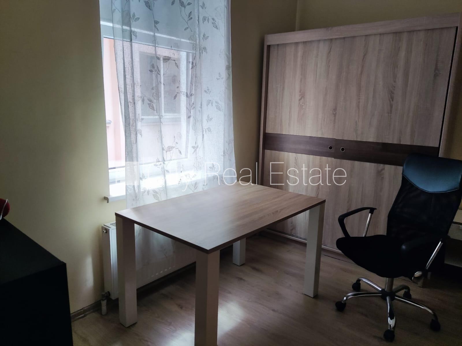 Sludinājumi. Pagalma ēka, renovēta māja, labiekārtota apzaļumota teritorija, istabas izolētas 2 gab., Cena: 800 EUR/mēn Foto #13