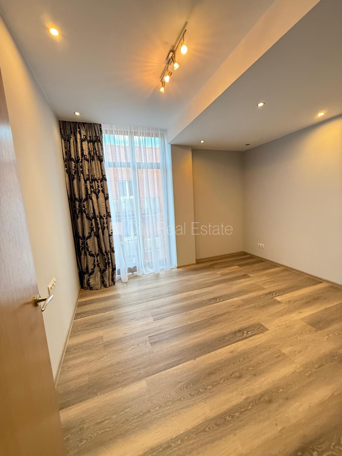 Sludinājumi. Projekts - Tomsona terases 2, pazemes autostāvvieta, ir lifts, terase 9,2 m2, guļamistabu skaits 2 Cena: 250000 EUR Foto #6