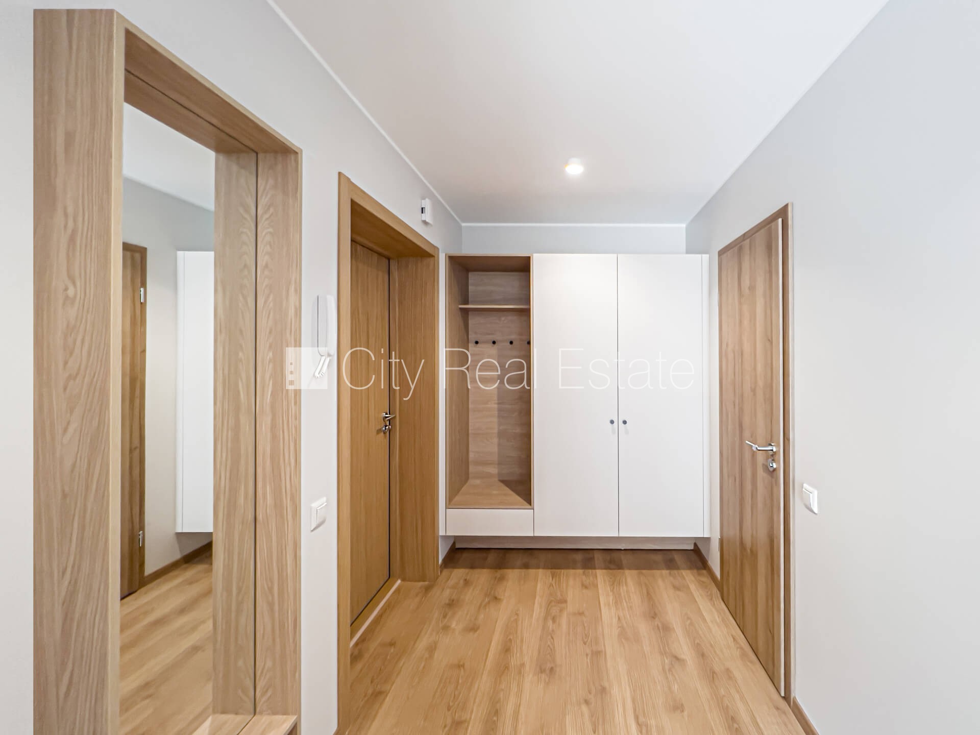 Объявление. Новостройка, благоустроенный озеленённый двор, возможность аренды парковки, подземная стоянка, Цена: 699 EUR/мес. Foto #10