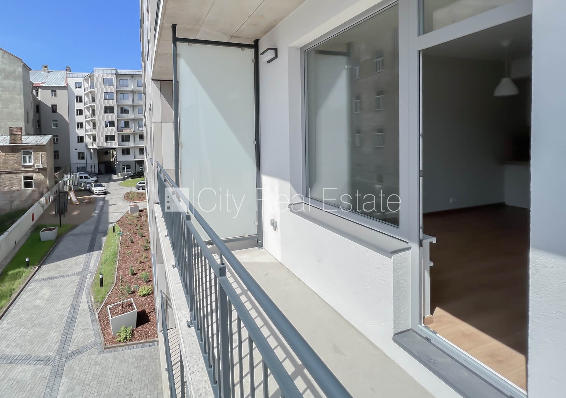 Объявление. Новостройка, благоустроенный озеленённый двор, возможность аренды парковки, подземная стоянка, Цена: 699 EUR/мес. Foto #11