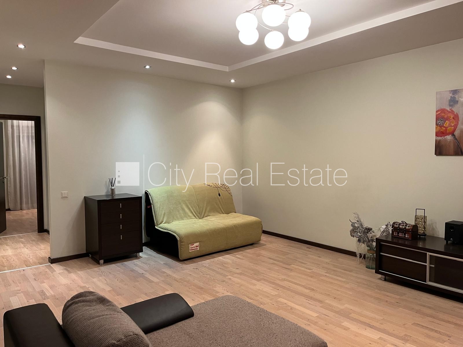 Sludinājumi. Jaunceltne, zaļā teritorija, iežogota teritorija, bezmaksas stāvvieta pagalmā, apzaļumota Cena: 130000 EUR Foto #5