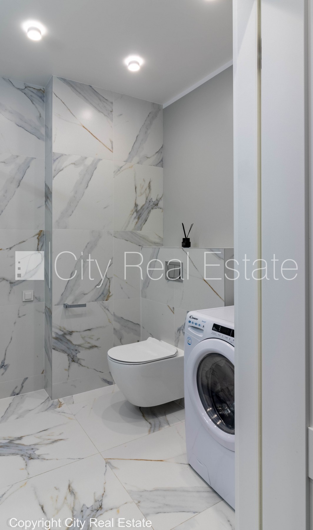 Sludinājumi. Projekts - Raņķa dambis 31, renovēta māja, vieta automašīnai, iespēja nomāt autostāvvietu, kāpņu Cena: 99000 EUR Foto #15