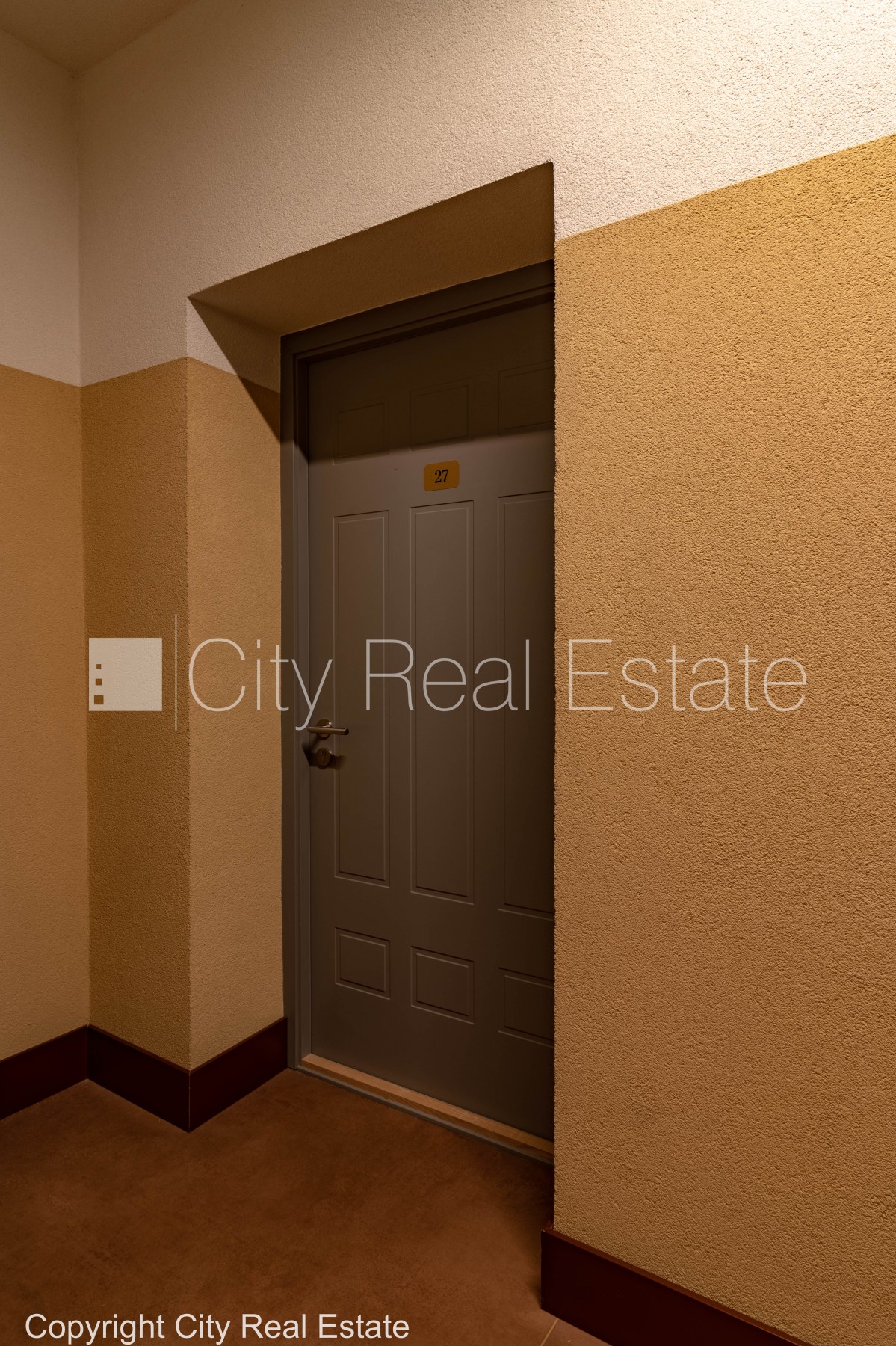 Sludinājumi. Fasādes māja, renovēta māja, labiekārtota apzaļumota teritorija, ieeja no ielas, ir lifts, kāpņu Cena: 650 EUR/mēn Foto #10