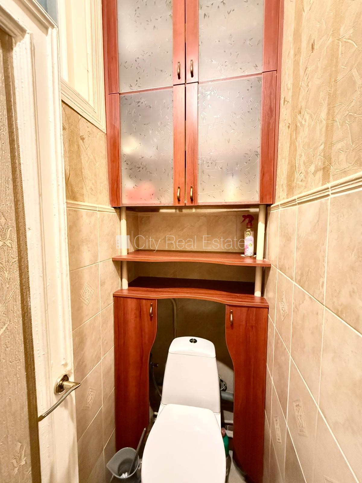 Sludinājumi. Fasādes māja, labiekārtota apzaļumota teritorija, slēgts pagalms, slēgta teritorija, vieta Cena: 415 EUR/mēn Foto #10