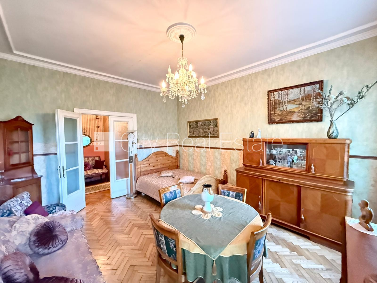 Sludinājumi. Fasādes māja, labiekārtota apzaļumota teritorija, slēgts pagalms, slēgta teritorija, vieta Cena: 415 EUR/mēn Foto #5