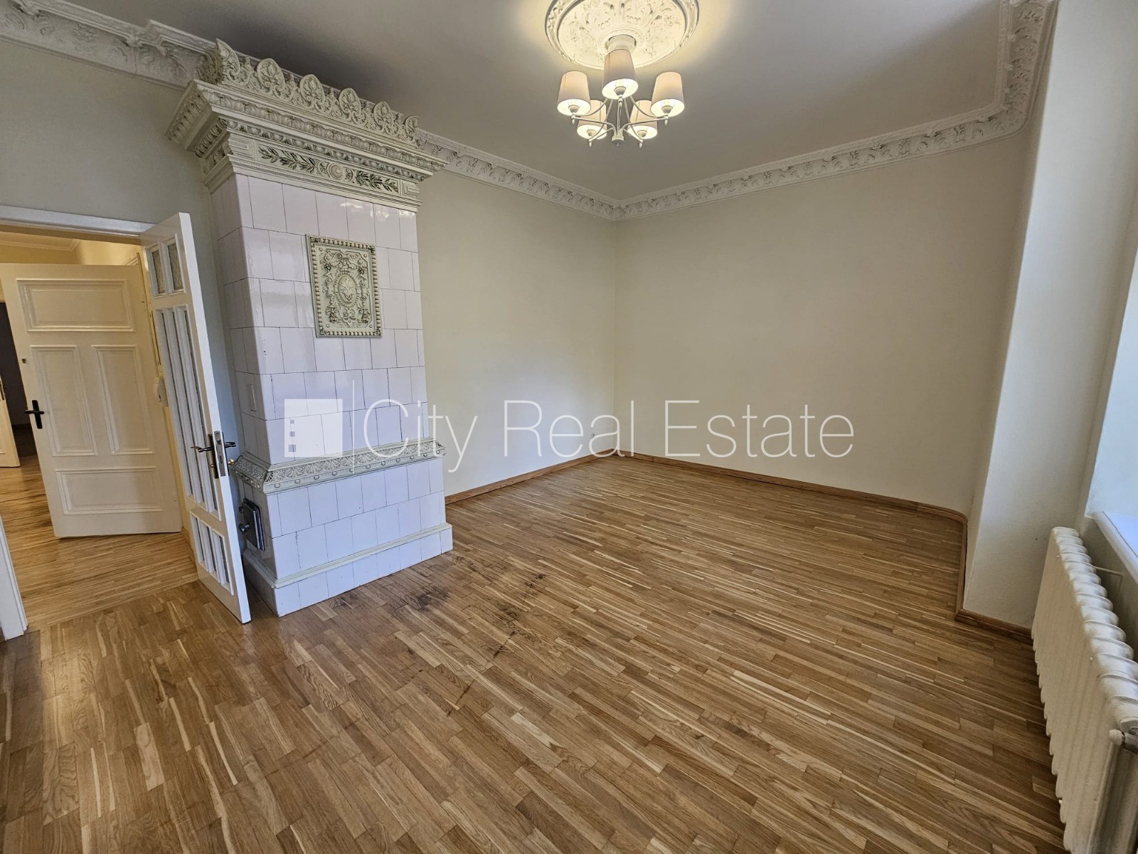 Sludinājumi. Fasādes māja, restaurēta māja, labiekārtota apzaļumota teritorija, istabas izolētas 4 gab., Cena: 800 EUR/mēn Foto #8