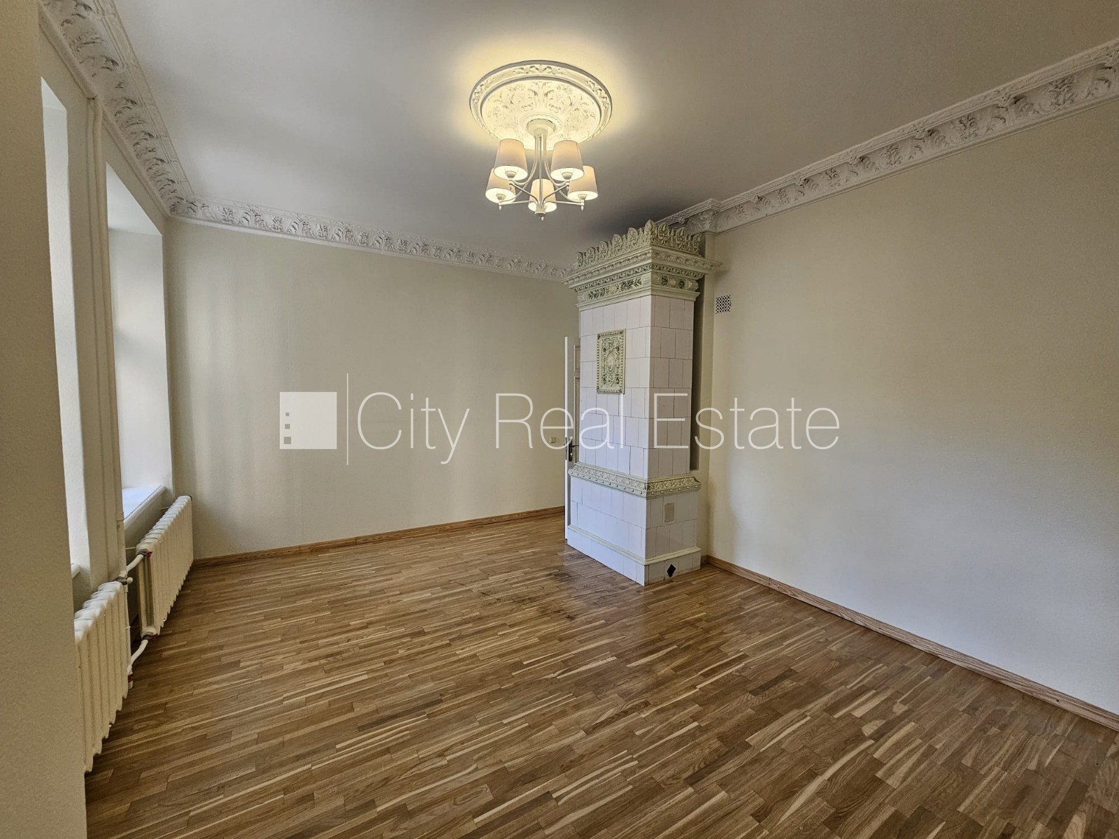 Sludinājumi. Fasādes māja, restaurēta māja, labiekārtota apzaļumota teritorija, istabas izolētas 4 gab., Cena: 800 EUR/mēn Foto #9