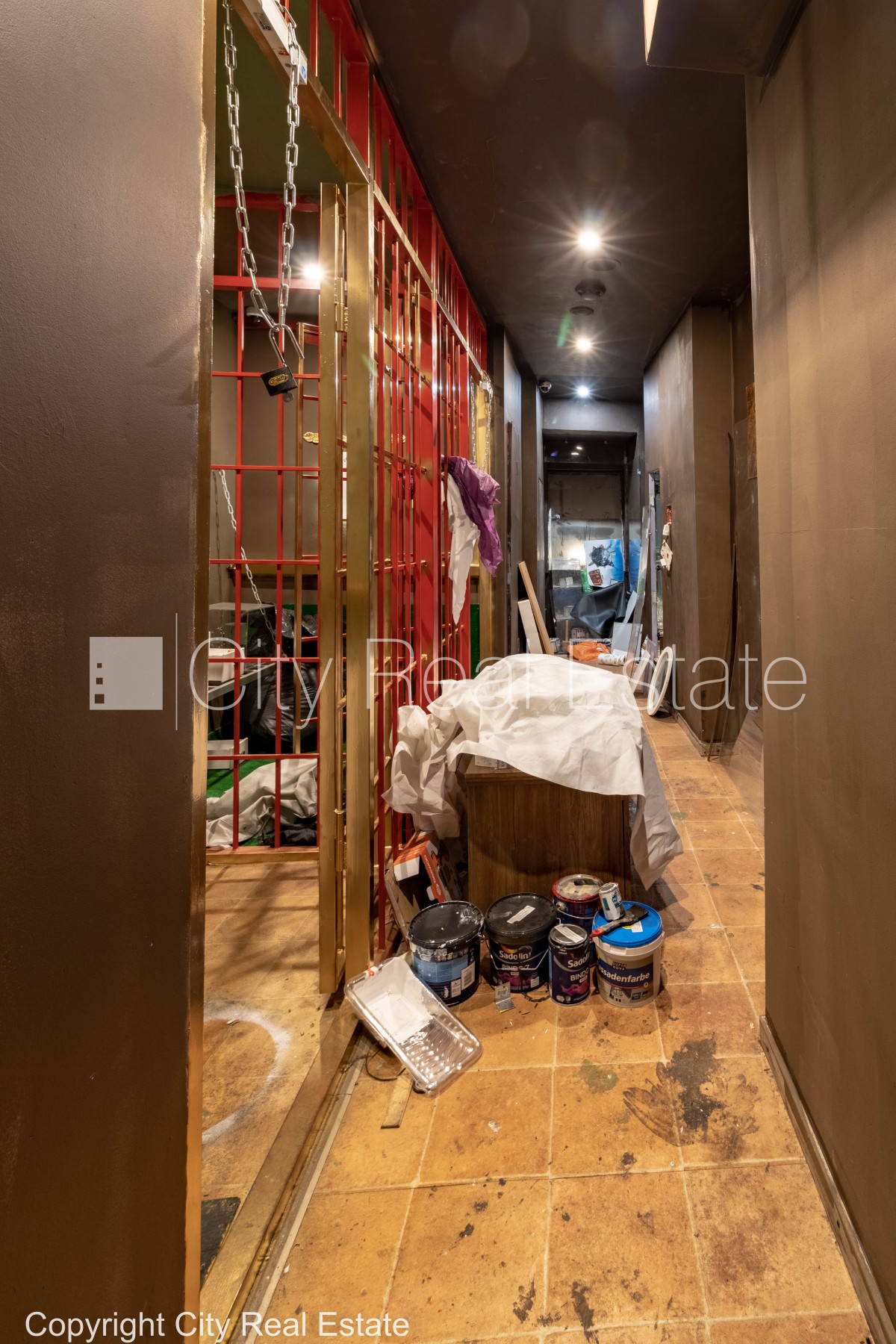 Sludinājumi. Restaurēta māja, bruģēts piebraucamais ceļš, ieeja no ielas, istabas izolētas 4 gab., centrālā Cena: 500 EUR/mēn Foto #14