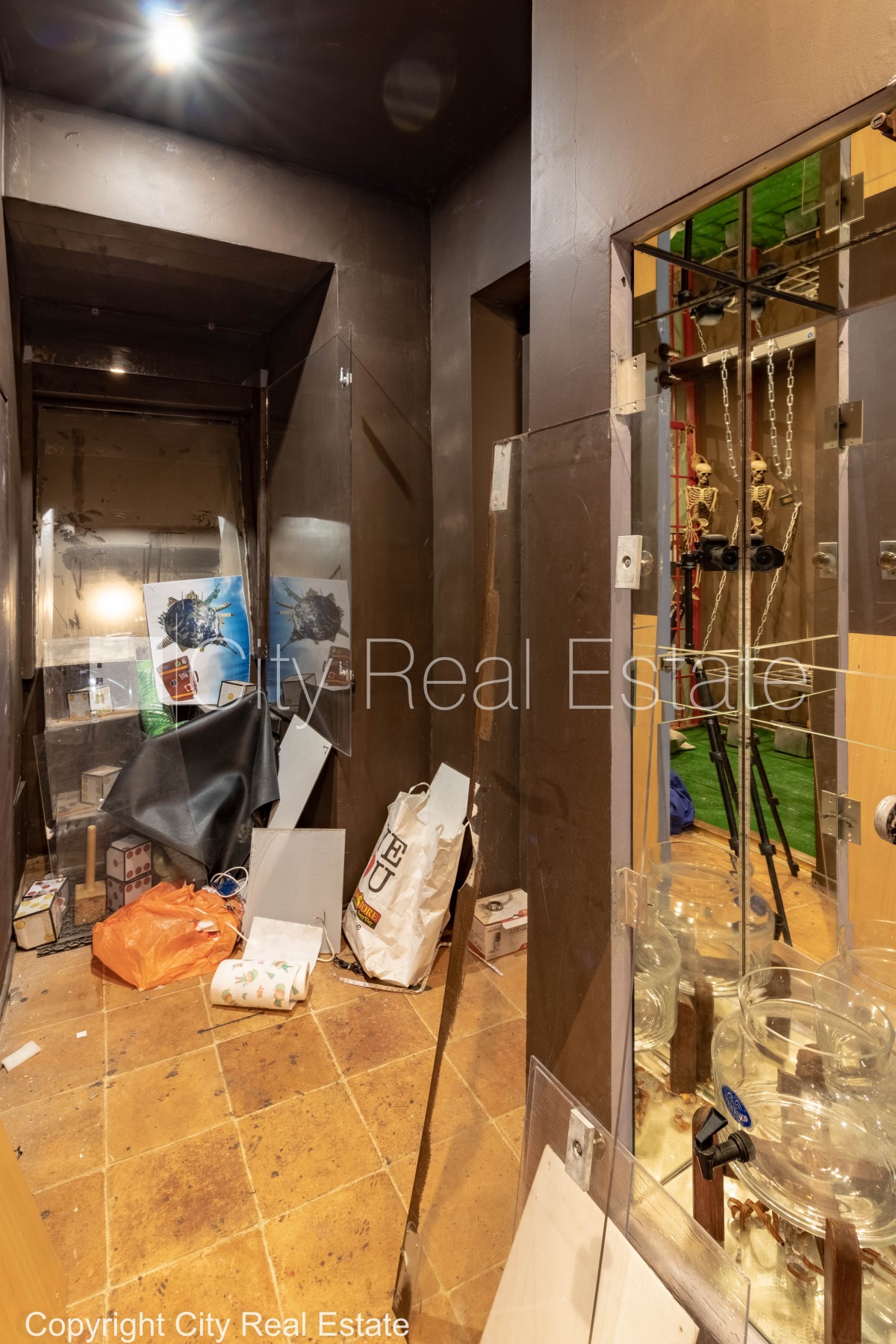 Sludinājumi. Restaurēta māja, bruģēts piebraucamais ceļš, ieeja no ielas, istabas izolētas 4 gab., centrālā Cena: 500 EUR/mēn Foto #16