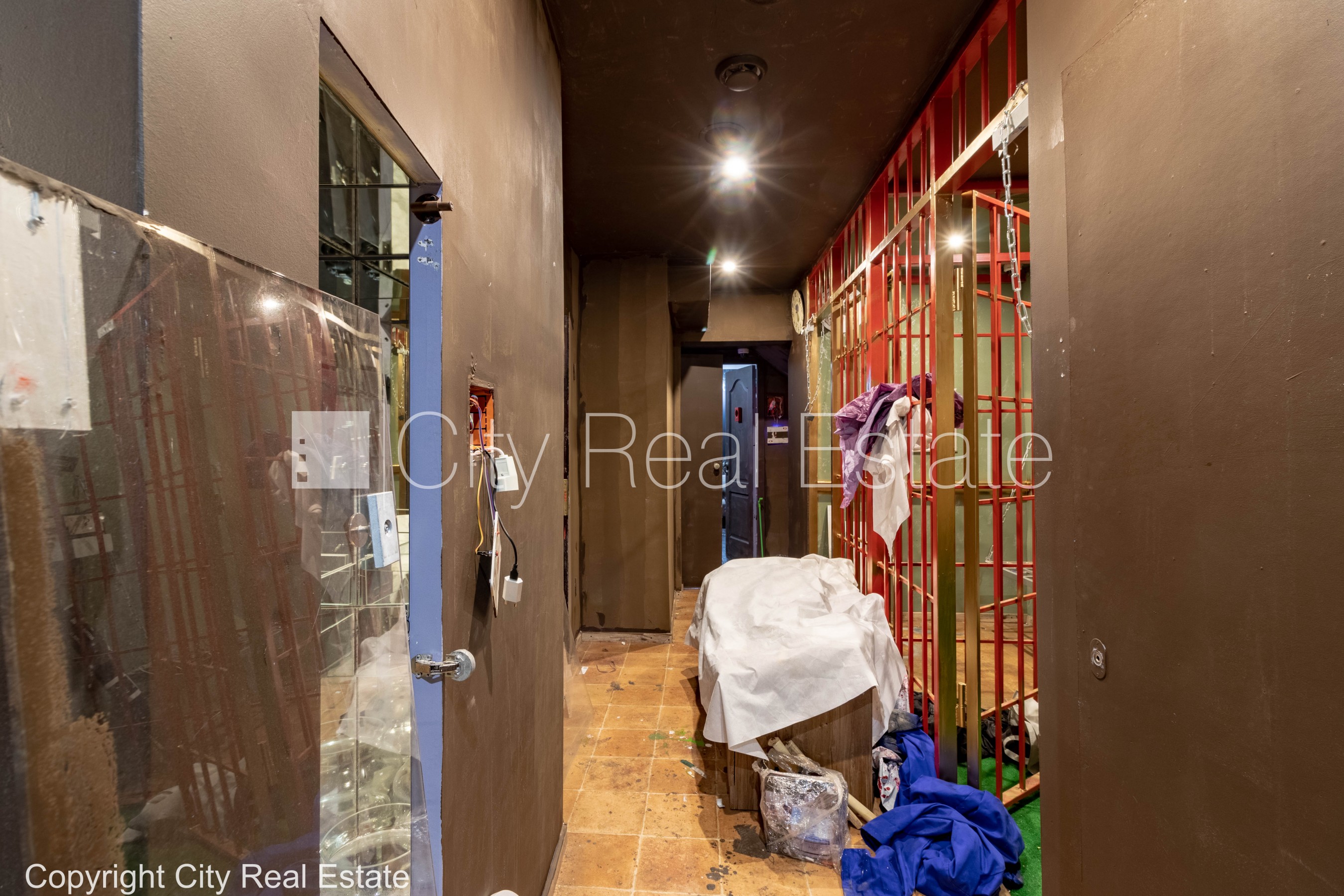 Sludinājumi. Restaurēta māja, bruģēts piebraucamais ceļš, ieeja no ielas, istabas izolētas 4 gab., centrālā Cena: 500 EUR/mēn Foto #19