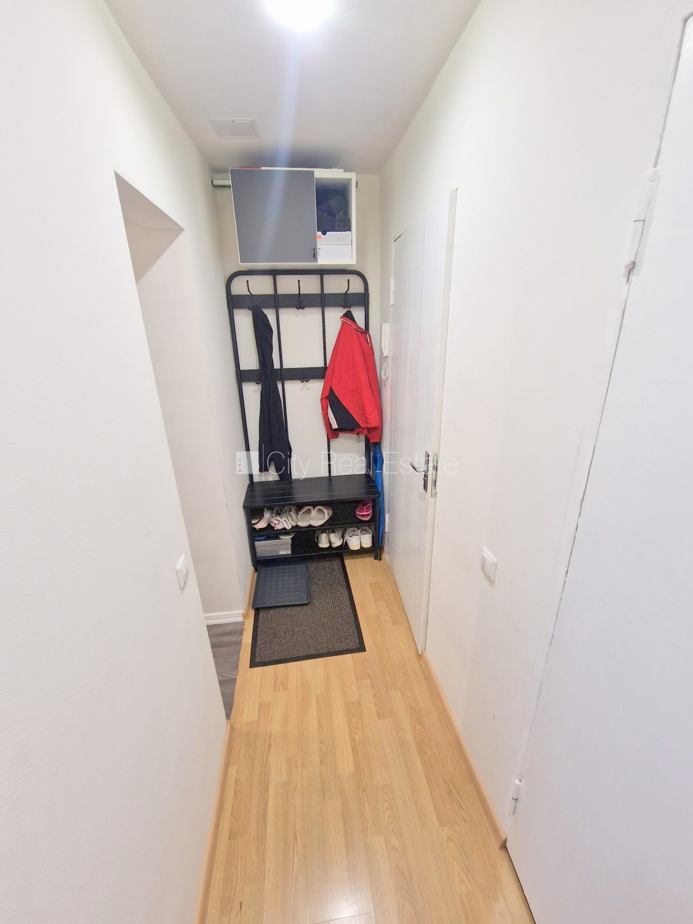 Sludinājumi. Zeme īpašumā, fasādes māja, ieeja no ielas, ir lifts, lodžija, logi vērsti uz pagalma pusi, plašs Cena: 34500 EUR Foto #22