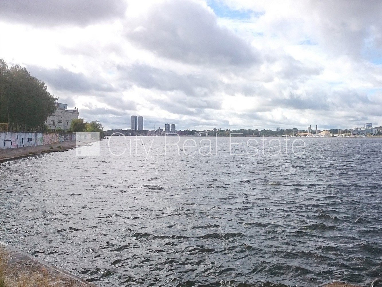 Объявление. Зеленая территория, бесплатная стоянка во дворе, лестничная клетка после косметического ремонта, Цена: 480 EUR/мес. Foto #16