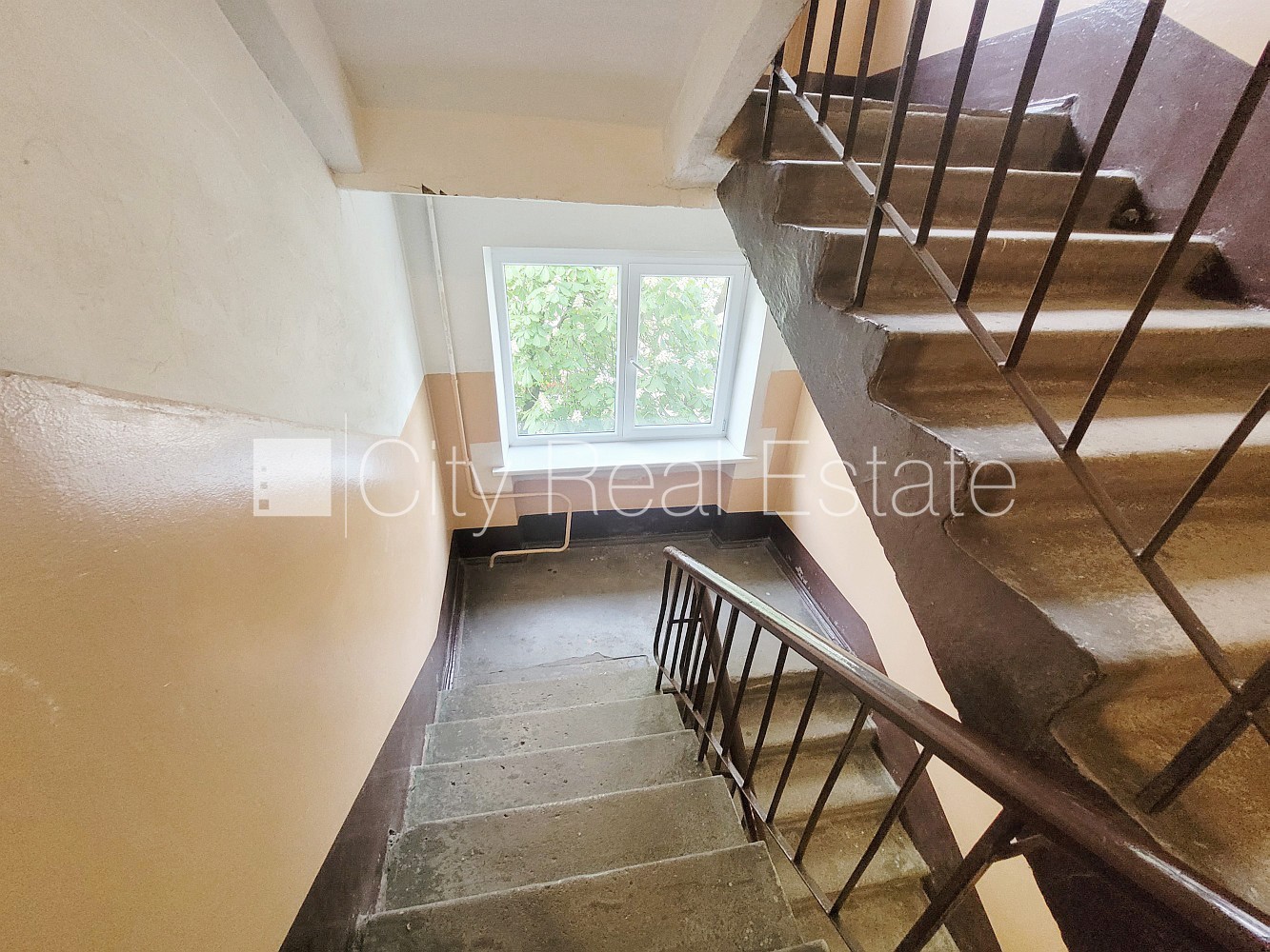 Объявление. Зеленая территория, бесплатная стоянка во дворе, лестничная клетка после косметического ремонта, Цена: 480 EUR/мес. Foto #14