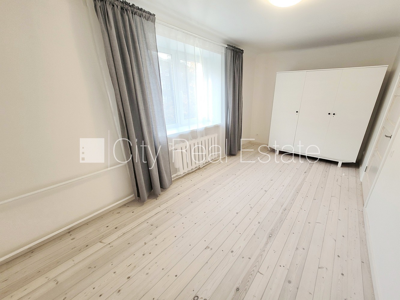 Объявление. Зеленая территория, бесплатная стоянка во дворе, лестничная клетка после косметического ремонта, Цена: 480 EUR/мес. Foto #12