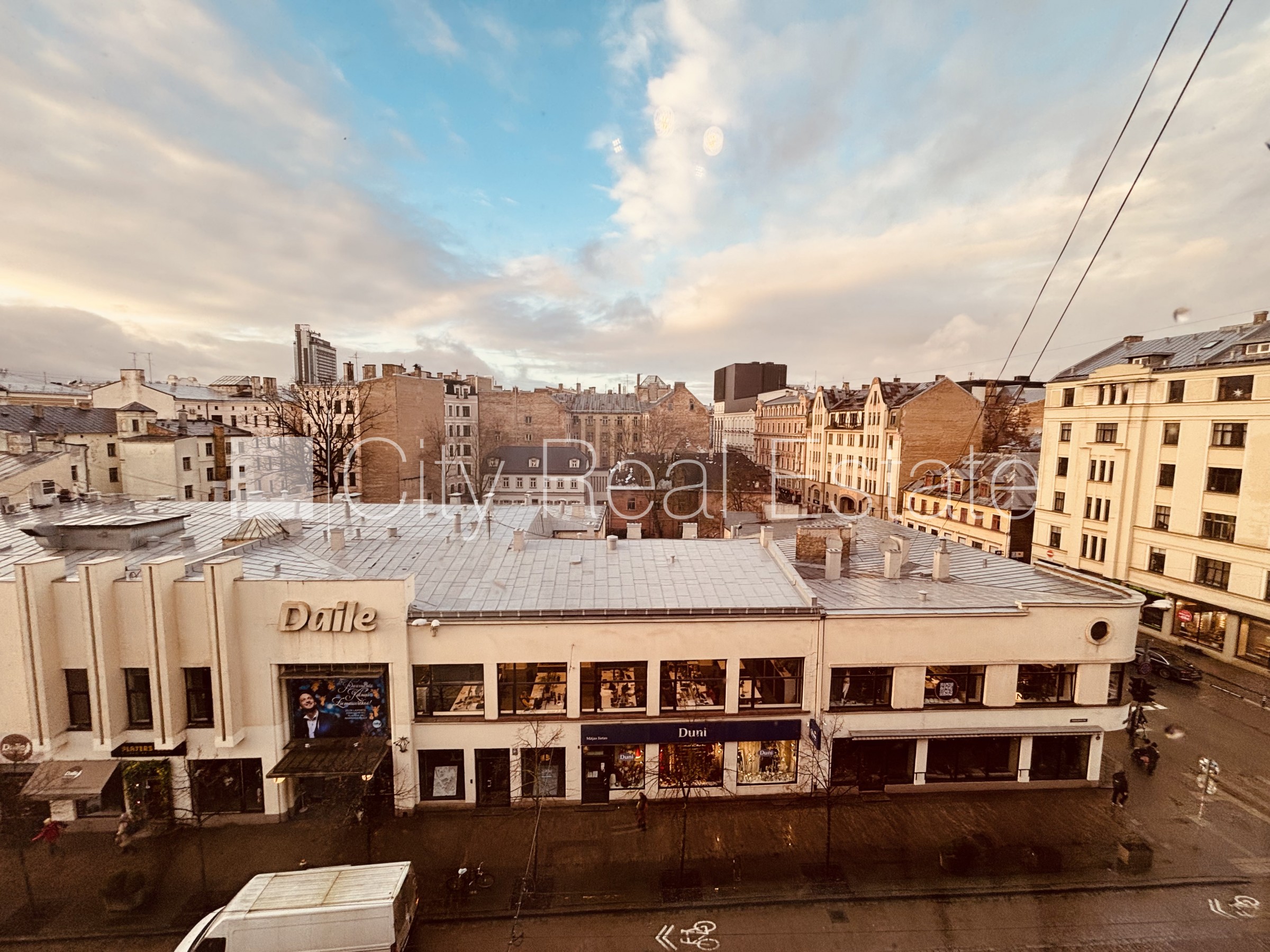 Sludinājumi. Logi vērsti uz ielas pusi, plašs skats no loga, mājā mainīta jauna elektroinstalācija, mājā Cena: 500 EUR/mēn Foto #10