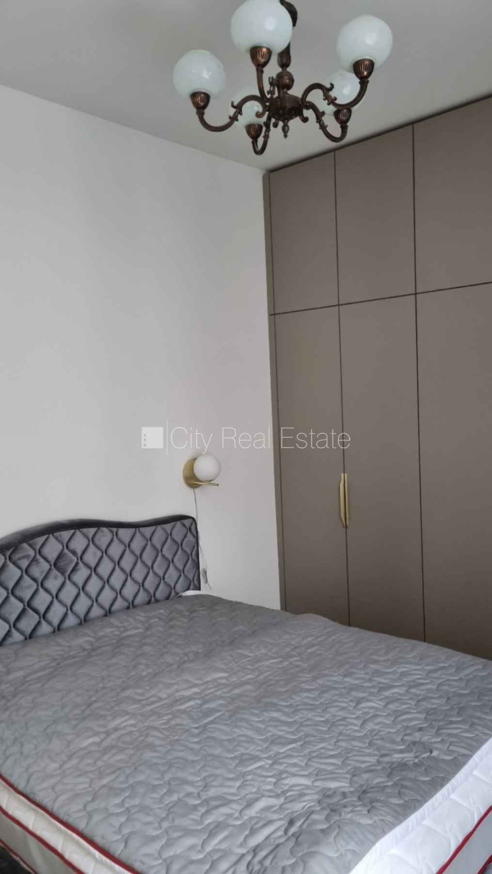 Sludinājumi. Pagalma ēka, slēgts pagalms, guļamistabu skaits 2 gab., studio tipa, virtuve apvienota ar Cena: 1200 EUR/mēn Foto #5