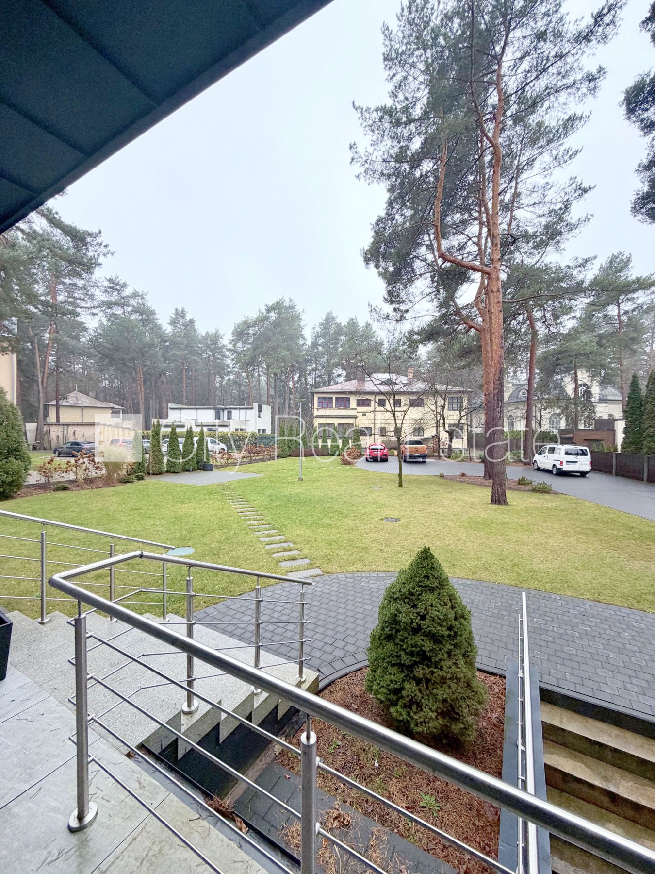 Sludinājumi. Fasādes māja, renovēta māja, slēgts pagalms, iežogota teritorija, vieta automašīnai, ieeja no Cena: 850 EUR/mēn Foto #18